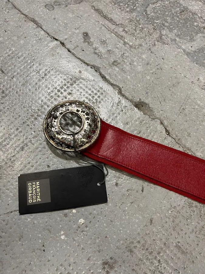 Marithe + Francois Girbaud Marithé + François Girbaud Round Buckle Red Leather Belt Size ONE SIZE - 3 Thumbnail