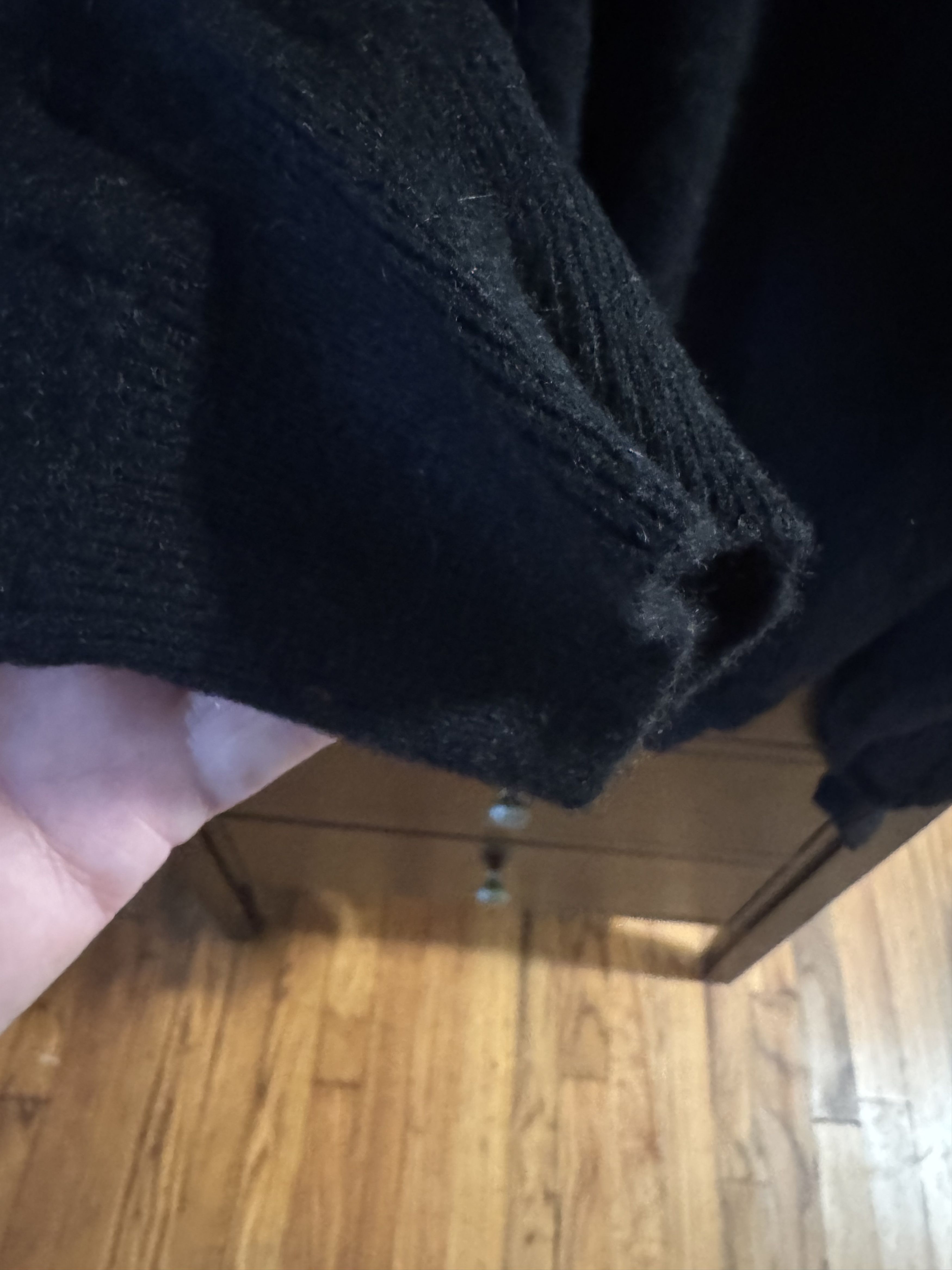 Jos. A. Bank Jos. A. Bank Cashmere Sweater. US L. No Defects Size US L / EU 52-54 / 3 - 2 Thumbnail