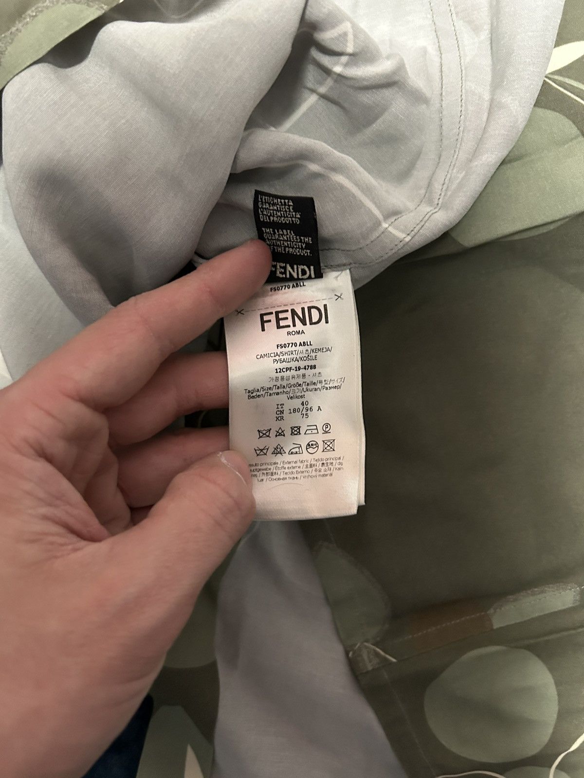 Fendi Fendi button up Size US M / EU 48-50 / 2 - 7 Thumbnail