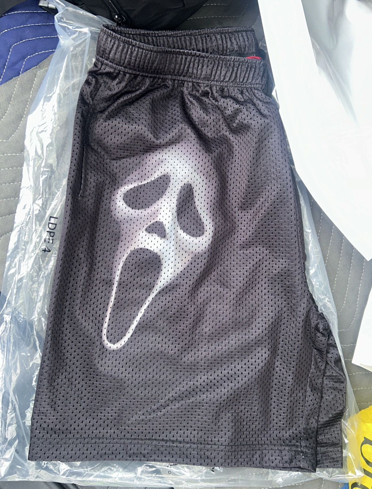 Supreme Supreme ghostface scream shorts mesh large Size US 34 / EU 50 - 1 Thumbnail