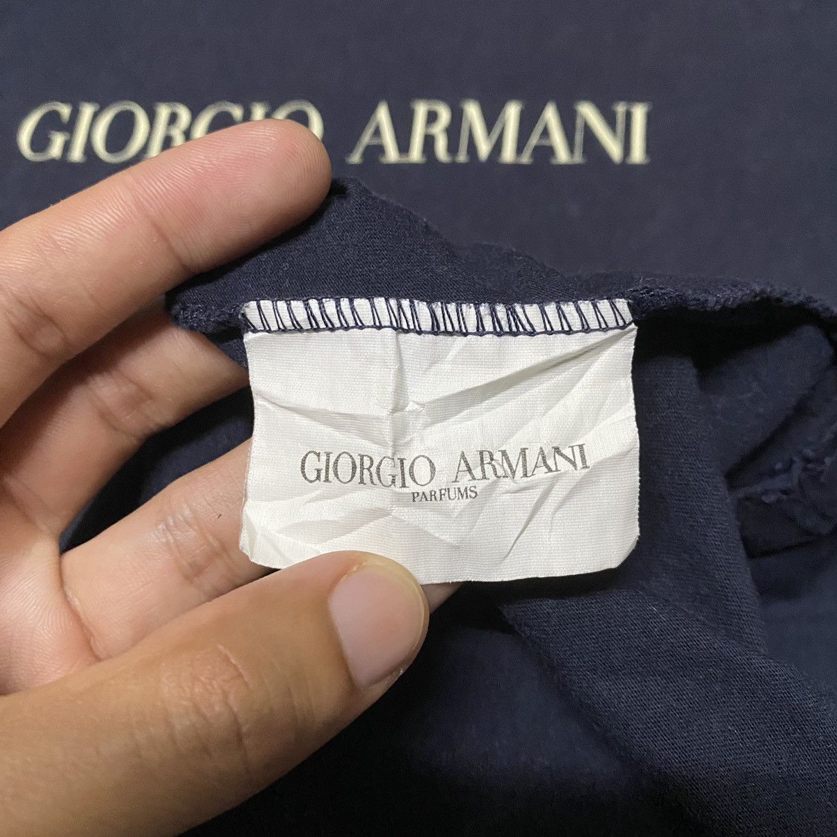 Giorgio Armani × Vintage VINTAGE GIORGIO ARMANI PARFUMS MADE IN GREECE SHIRT Size M / US 6-8 / IT 42-44 - 6 Thumbnail