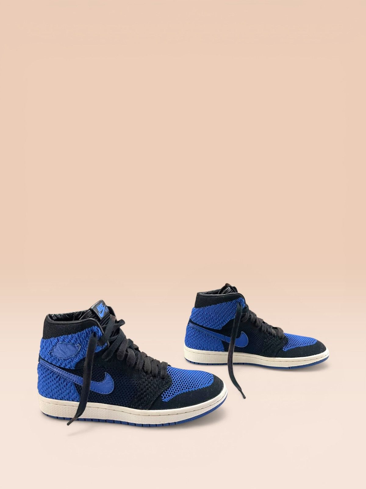 Jordan Brand Air Jordan 1 Retro High OG Flyknit GS "Royal" Size US 6 / EU 39 - 4 Thumbnail