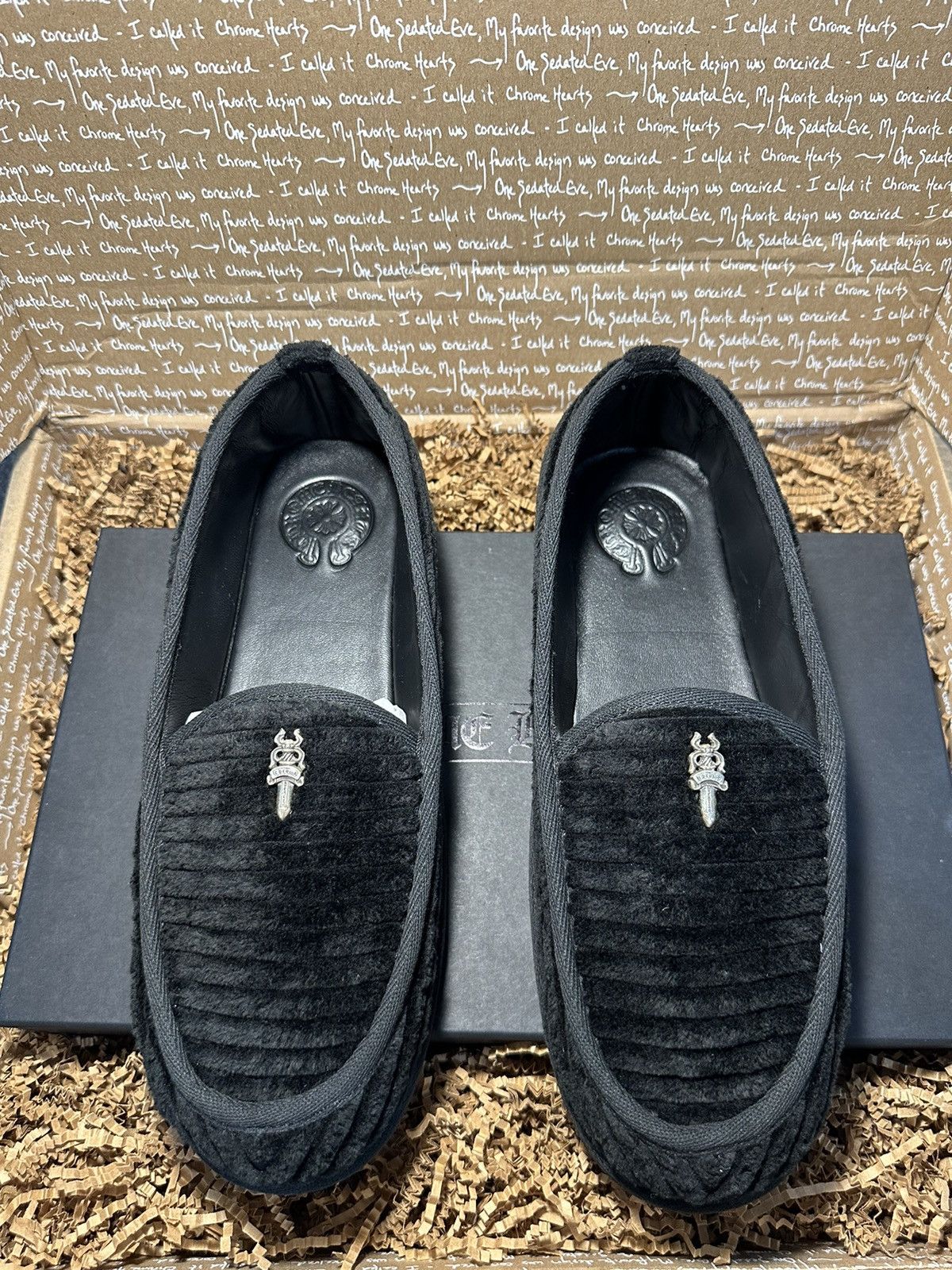 Chrome Hearts Chomper Slippers in Black main image 0