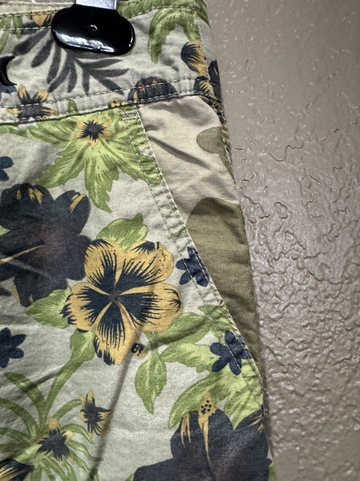 Hurley Vintage Hurley Patchwork Green Floral Cami Surf Skate Shorts Size US 30 / EU 46 - 6 Thumbnail