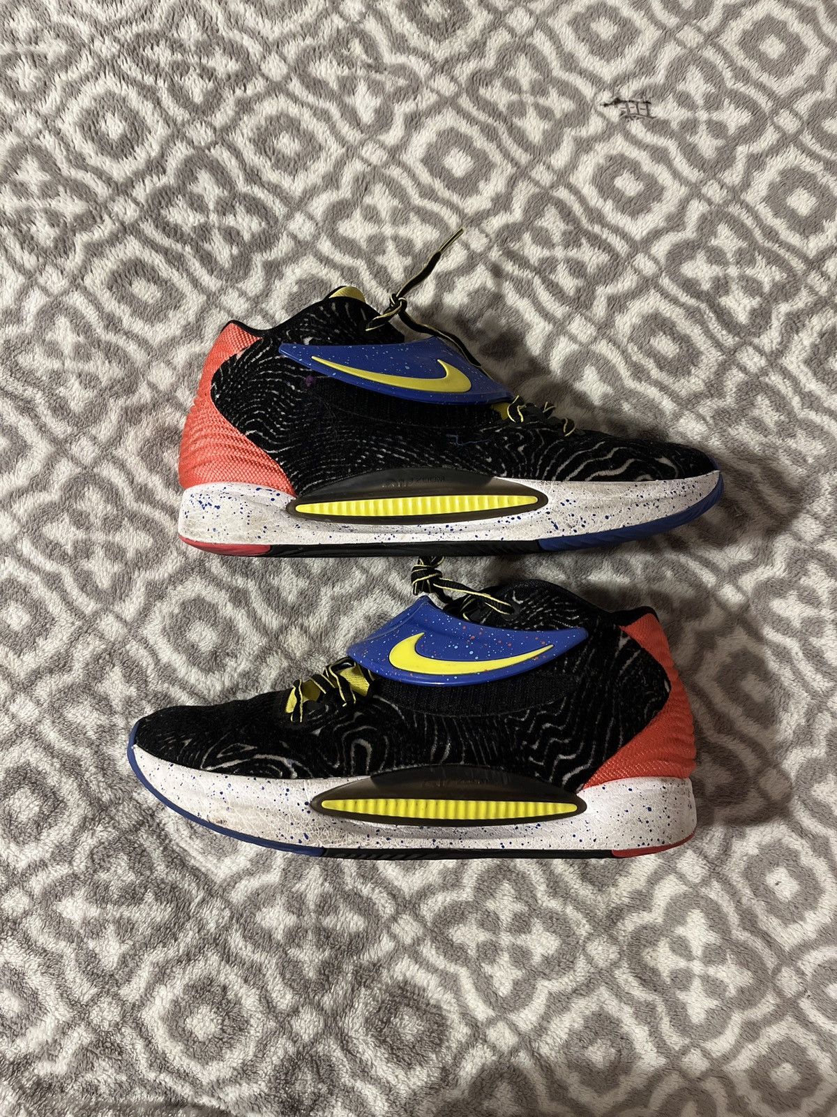 Other KD14 Basketball Shoes Size US 9 / EU 42 - 2 Thumbnail