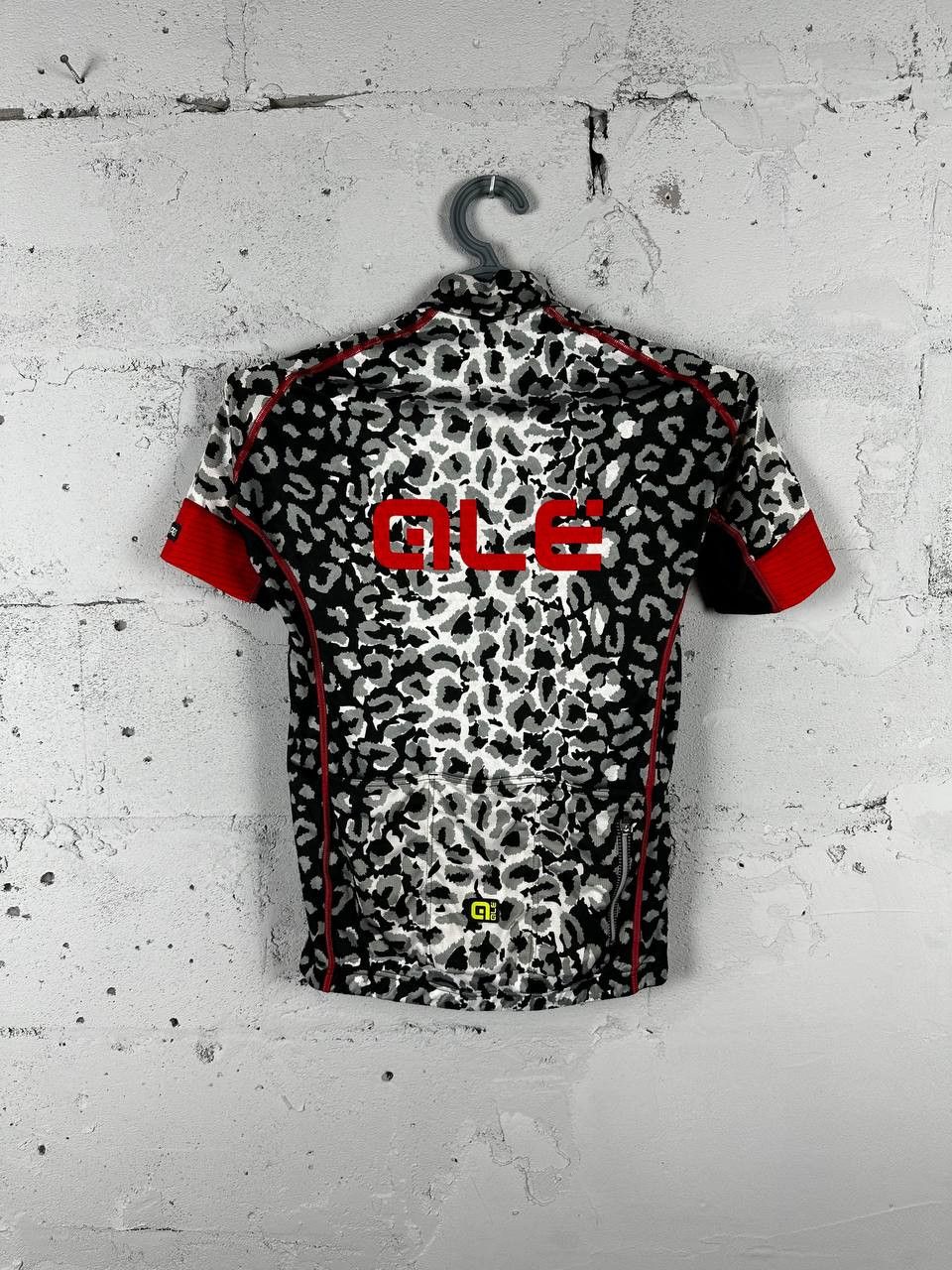 Other Luxury Ale Cycling Made In Italy Colourful Jersey Size US S / EU 44-46 / 1 - 9 Thumbnail
