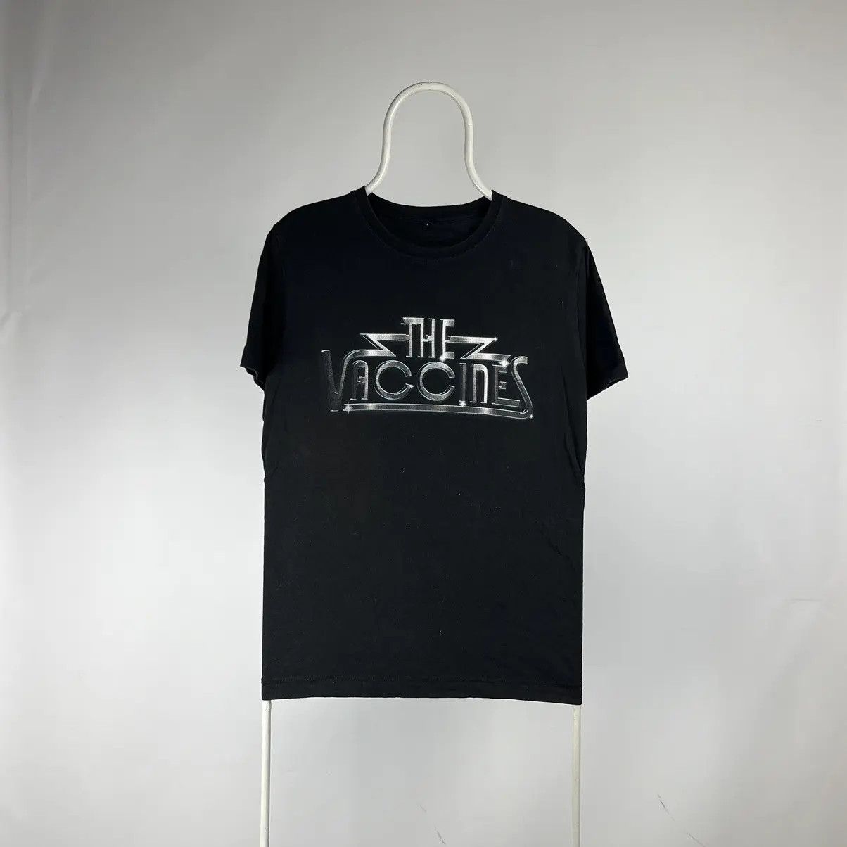 Band Tees The Vaccines Tshirt rock band size Large Size US L / EU 52-54 / 3 - 1 Thumbnail