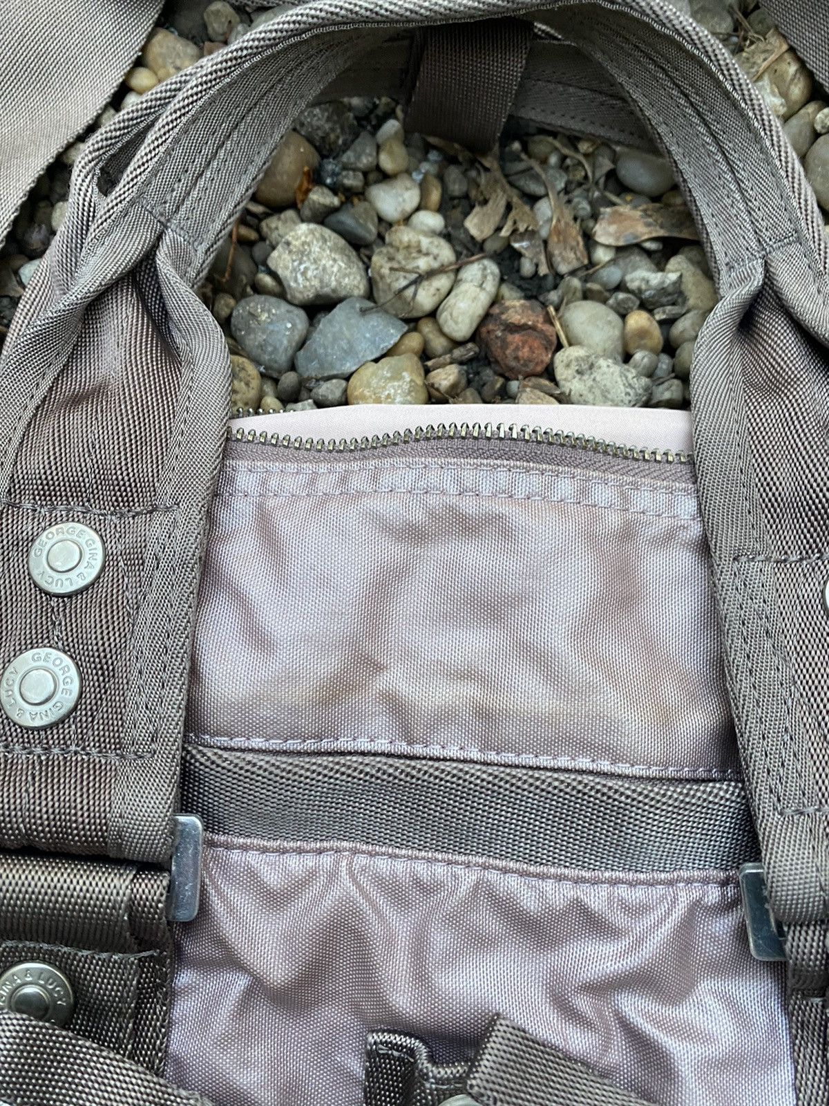 Japanese Brand George Gina & Lucy GGL Multipocket Crossbody Bag 6ix Size ONE SIZE - 2 Thumbnail