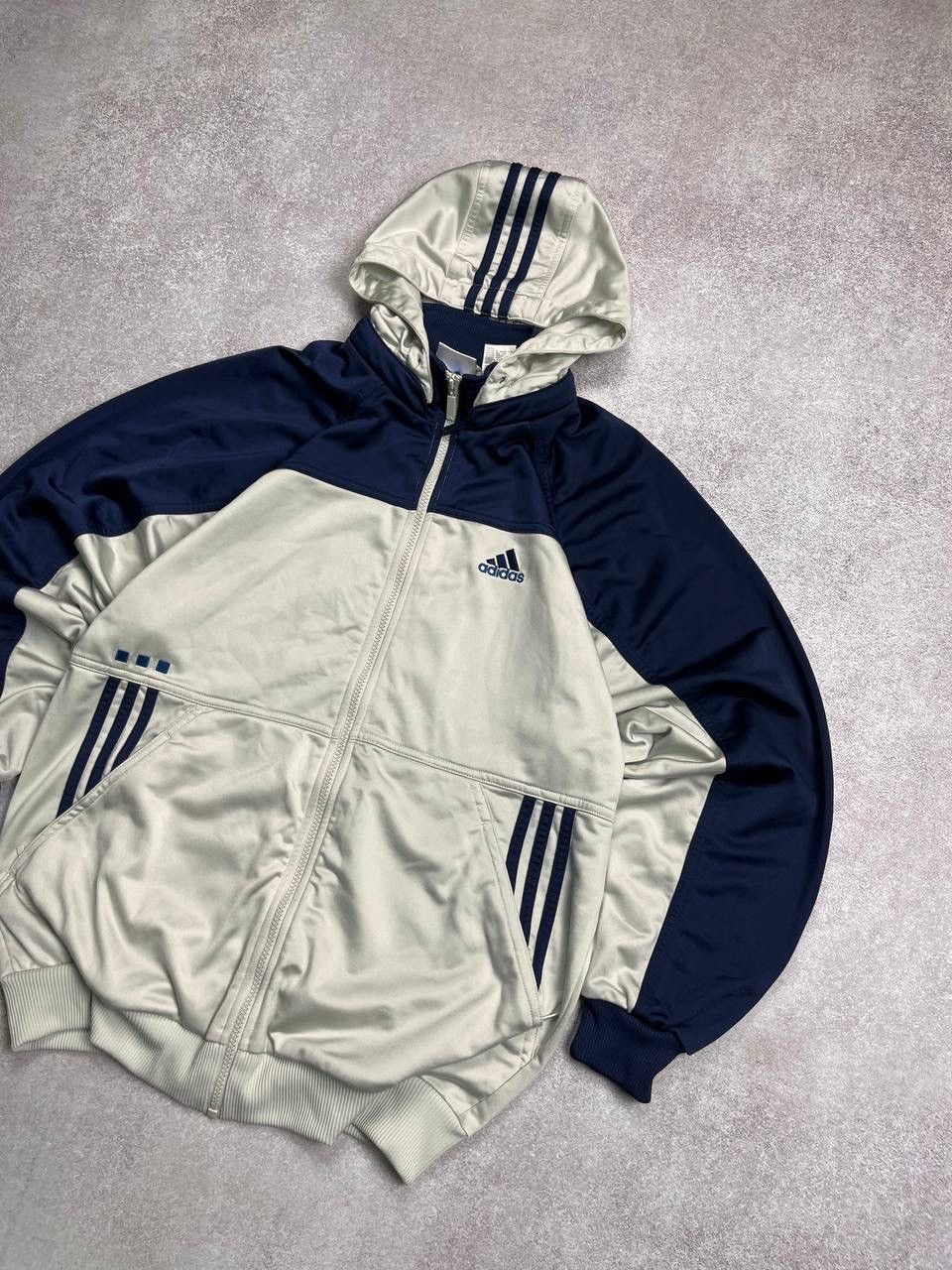 Adidas × Vintage Vintage Adidas Boxy Archival Zip Hoodie Y2K L Size US L / EU 52-54 / 3 - 2 Thumbnail