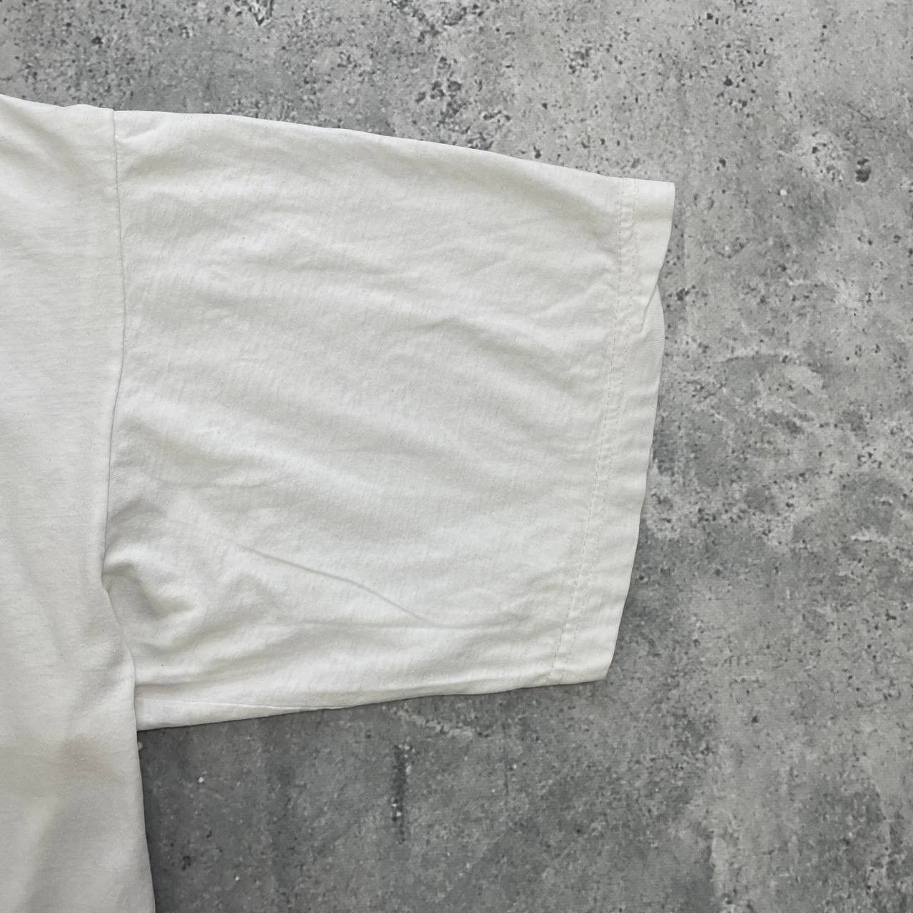 Vintage Vintage 2000s Blank T Shirt White Size XL Size US XL / EU 56 / 4 - 11 Thumbnail