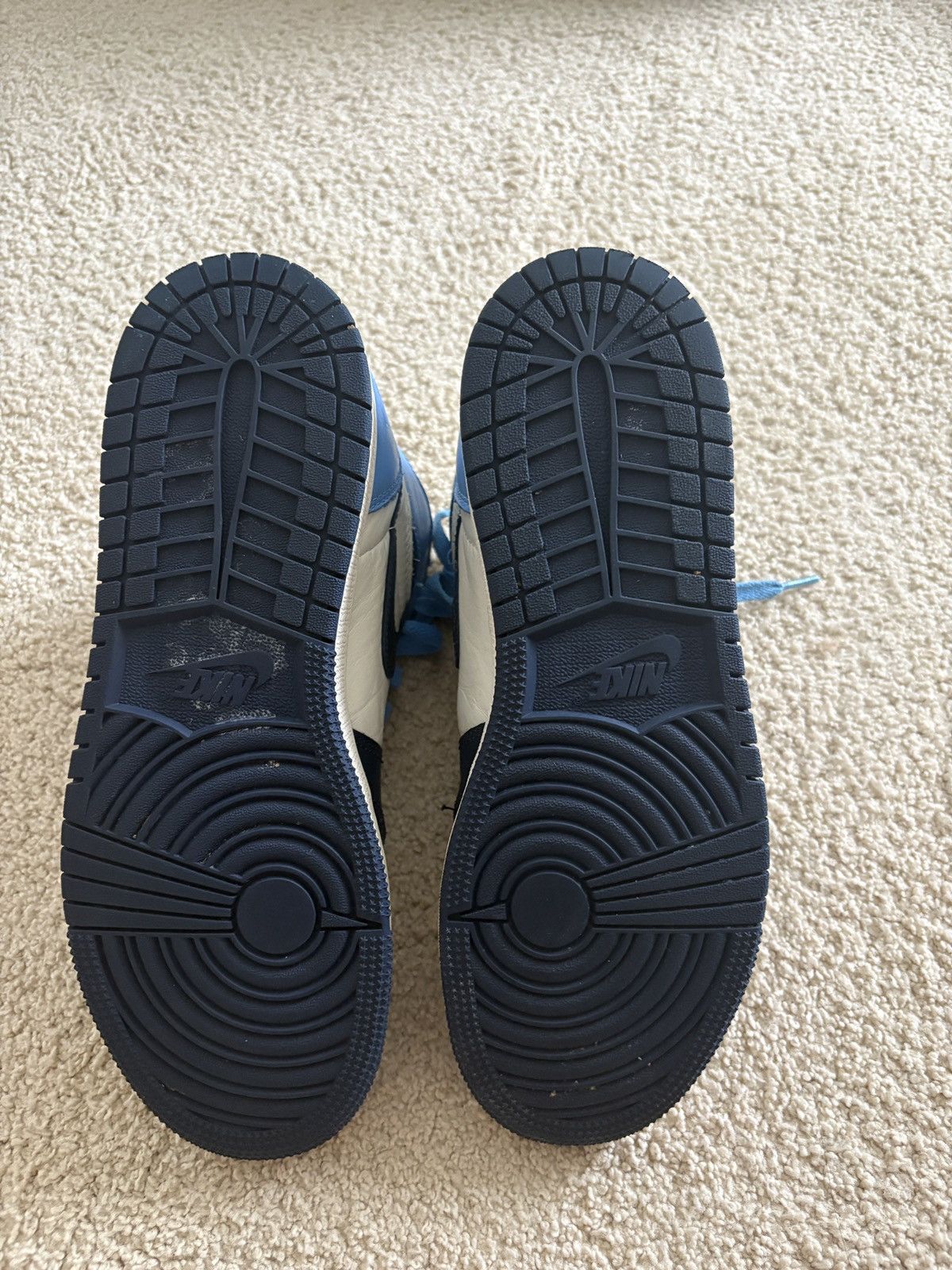 Jordan Brand Jordan 1 Obsidian (GS) Size US 7 / EU 40 - 5 Thumbnail