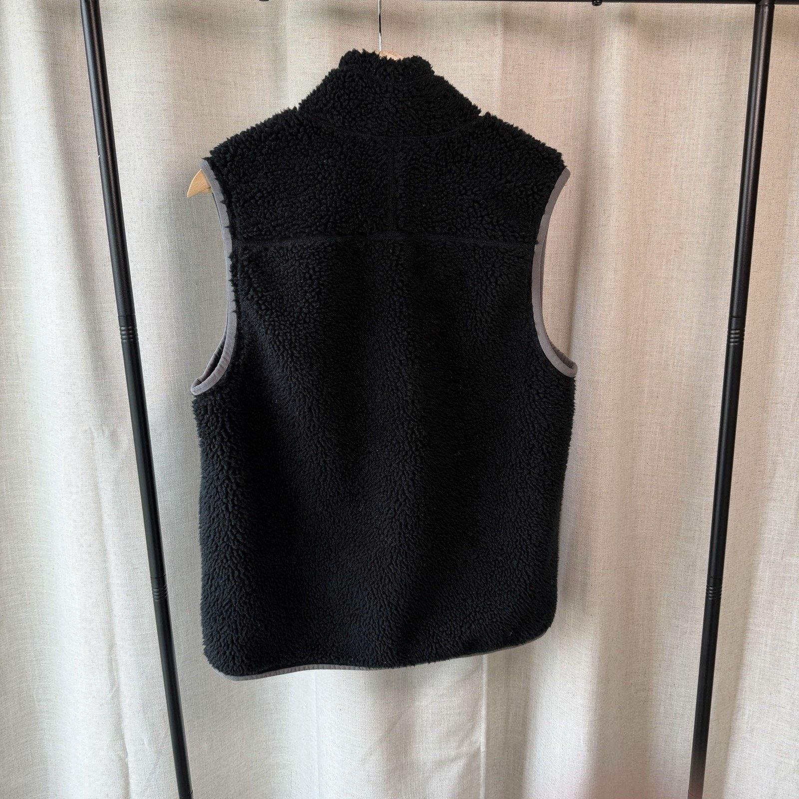 L.L. Bean L.L.Bean Mountain Classic Sherpa Fleece Vest Black M Outdoor Size US M / EU 48-50 / 2 - 2 Thumbnail