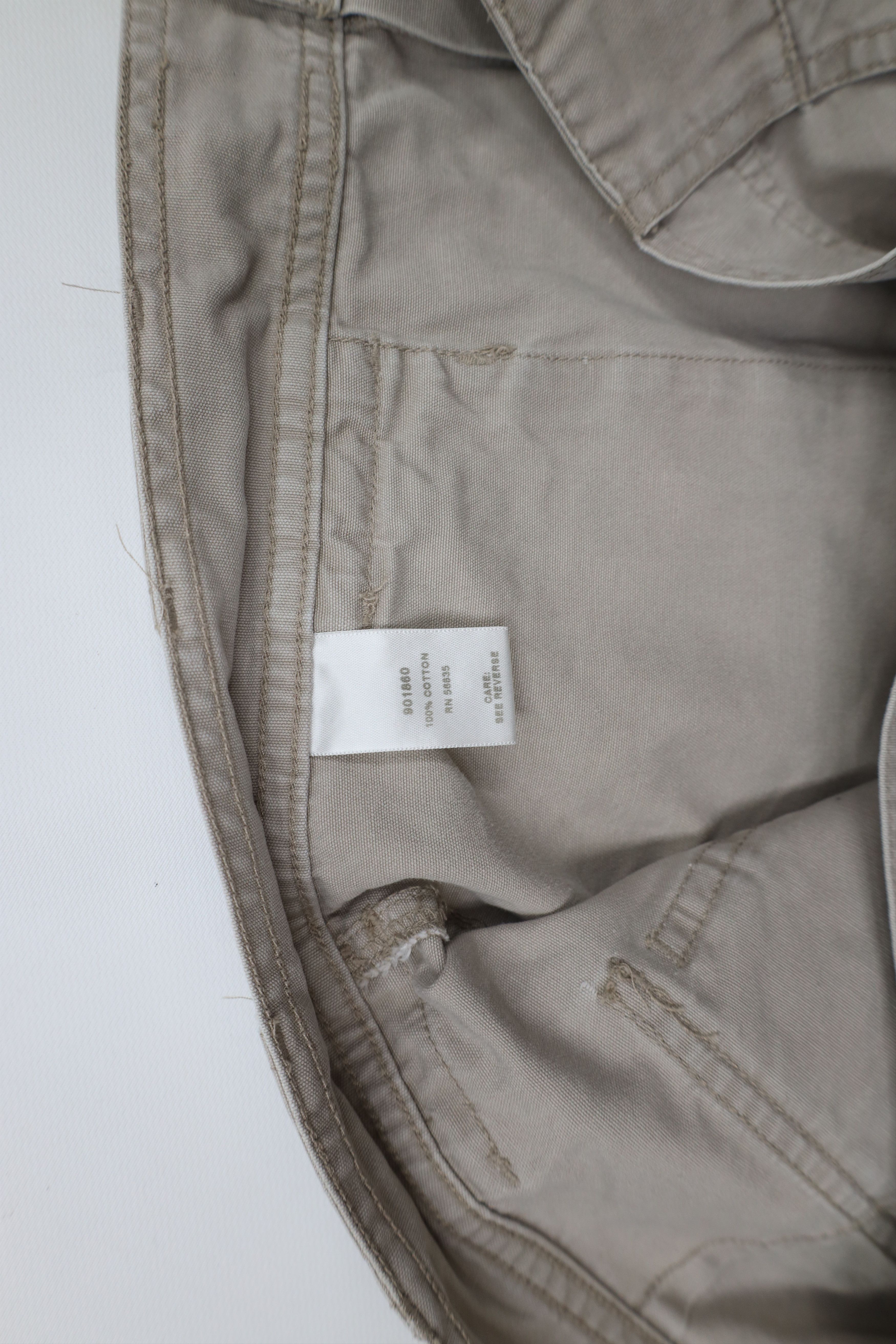 Cabelas × Vintage Vintage Cabelas Mens Above 7 Pocket Trail Cargo Shorts Beige Size US 38 / EU 54 - 9 Thumbnail