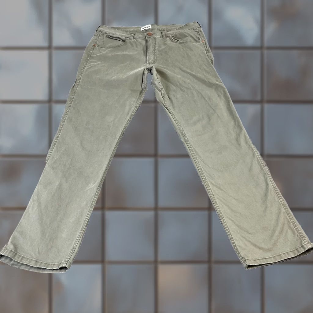Wrangler Wrangler Jeans Tapered Mens 32 Regular Denim Khaki Green 5-Pocket Stretch Comfort Size US 32 / EU 48 - 1 Thumbnail