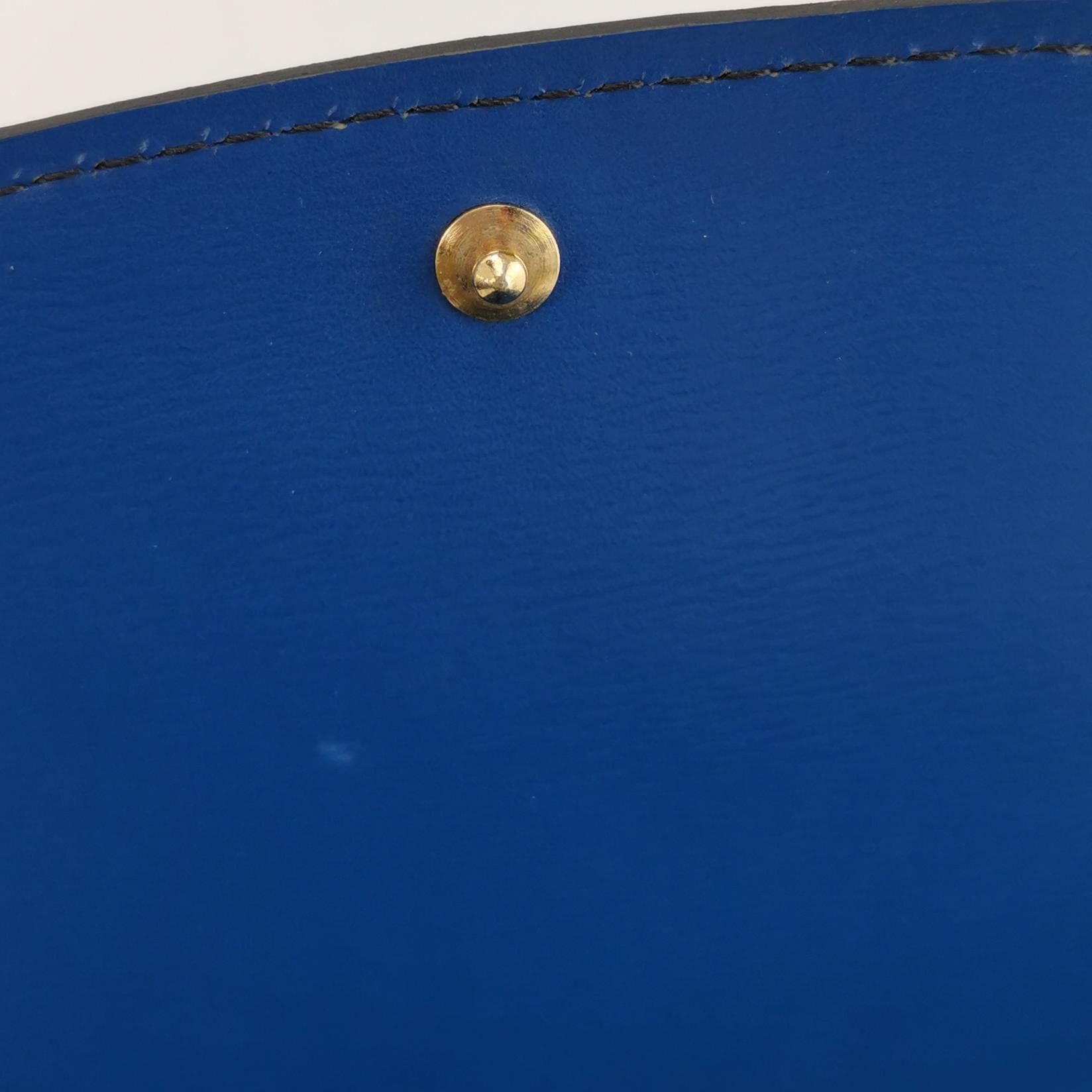 Louis Vuitton Louis Vuitton (LV) Cowhide Solid Color Water Ripple Second- Size ONE SIZE - 4 Thumbnail