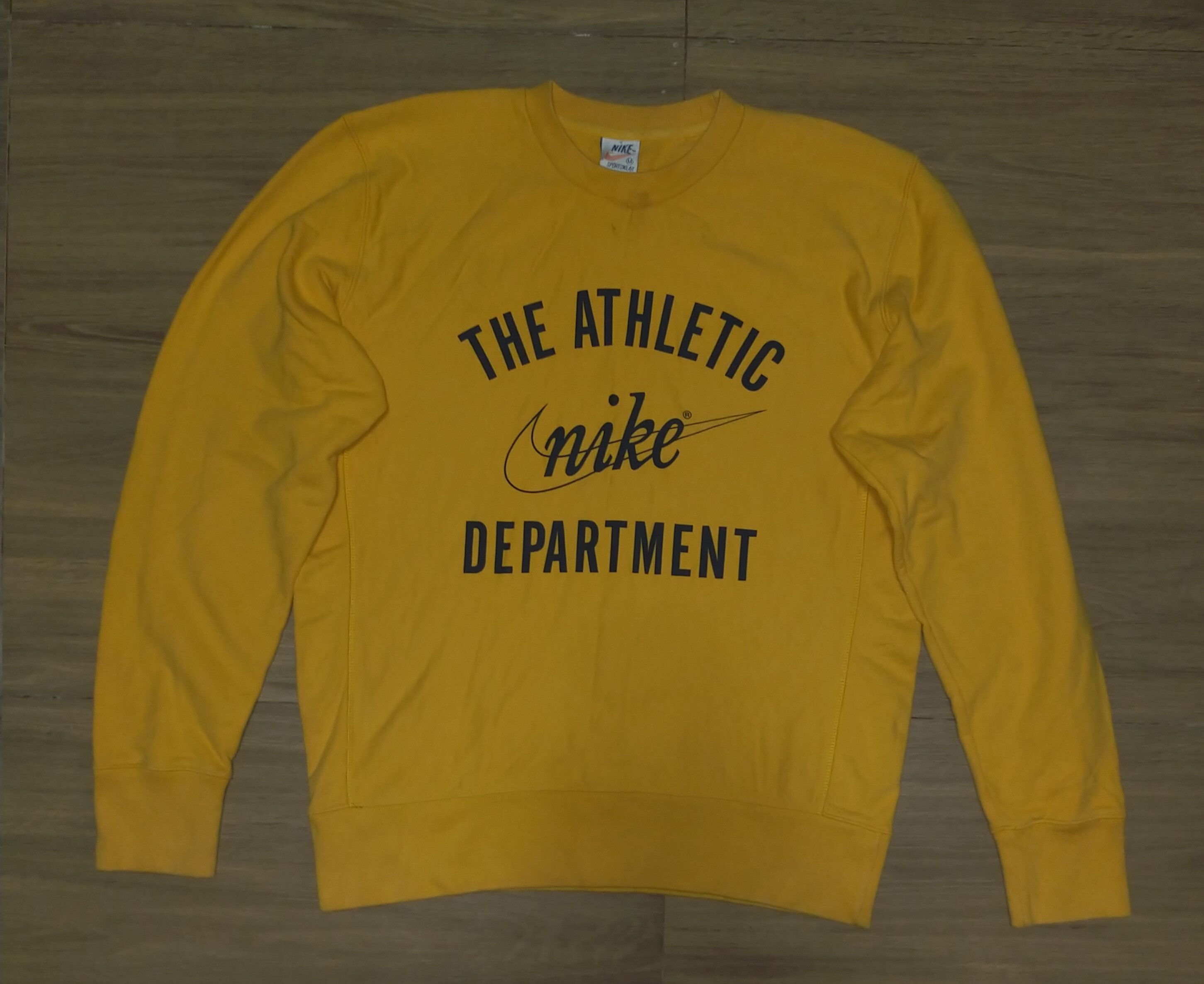 Vintage Vintage Nike crewneck Size US M / EU 48-50 / 2 - 8 Thumbnail