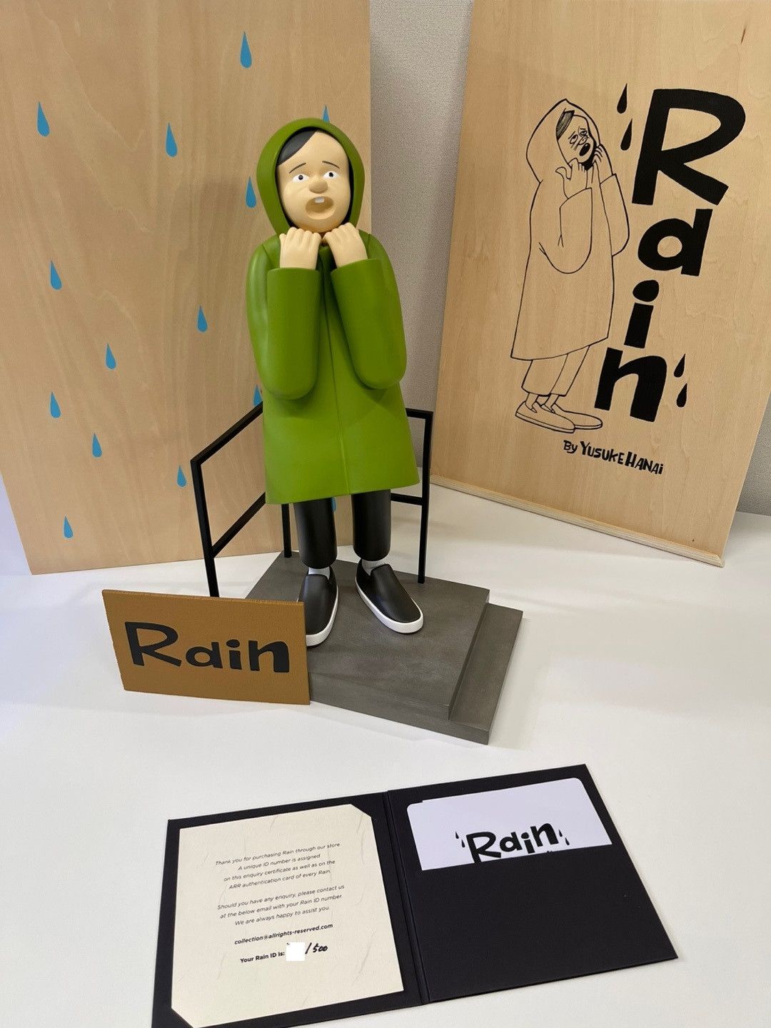 Japanese Brand × Sacai YUSUKE HANAI Rain Figure Signed Edition Size ONE SIZE - 6 Thumbnail