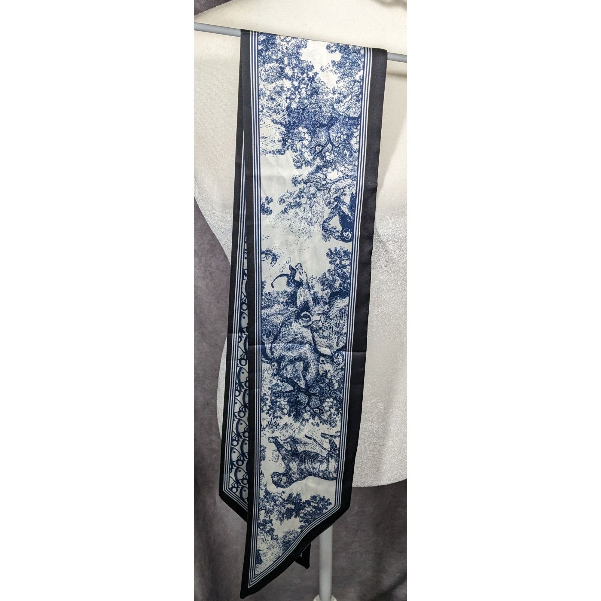 Other Animal Themed Blue And White Reversible Lightweight Scarf Size ONE SIZE - 7 Thumbnail