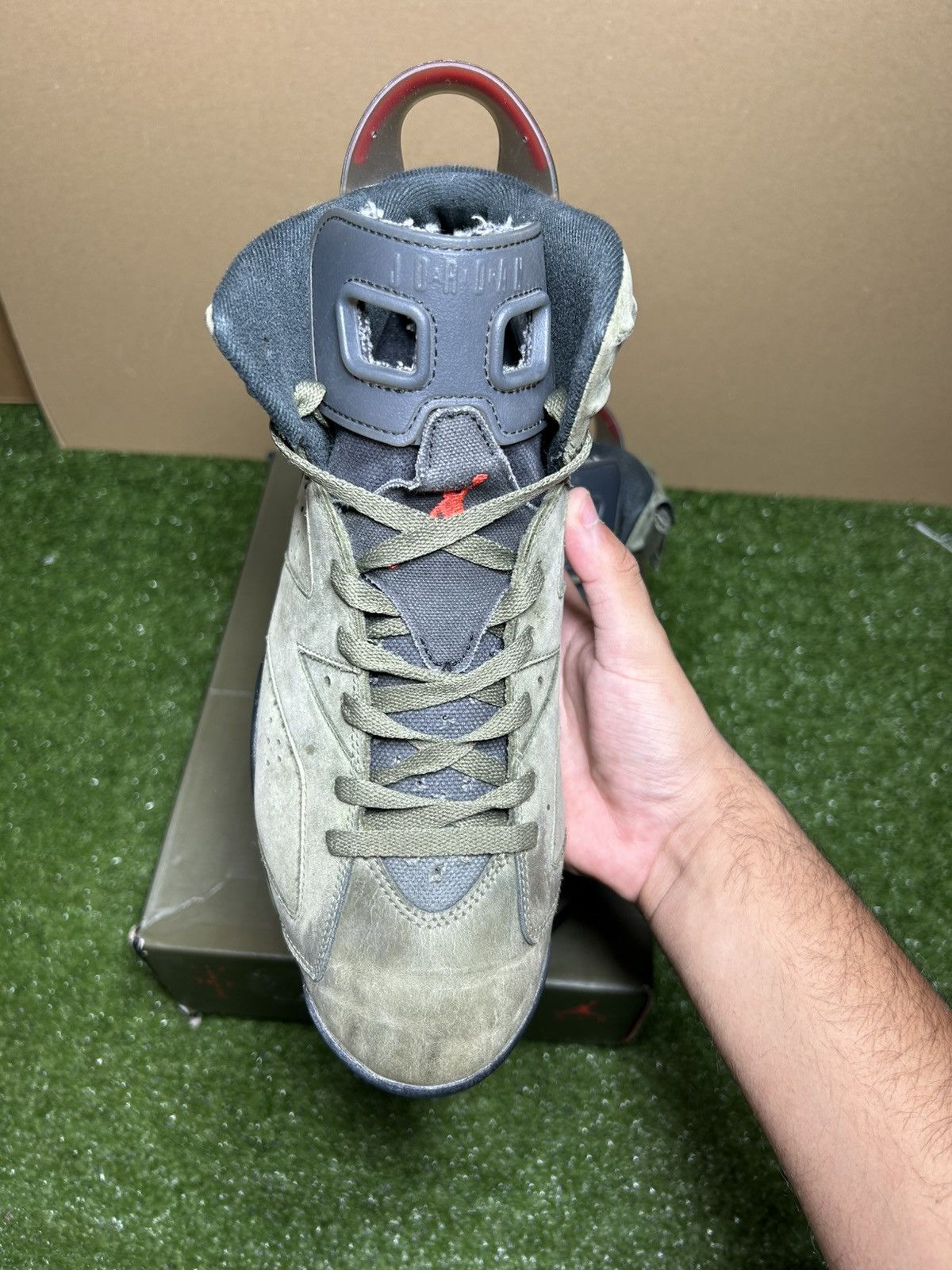 Jordan Brand × Travis Scott Jordan 6 Travis Scott Olive Size US 11.5 / EU 44-45 - 7 Thumbnail