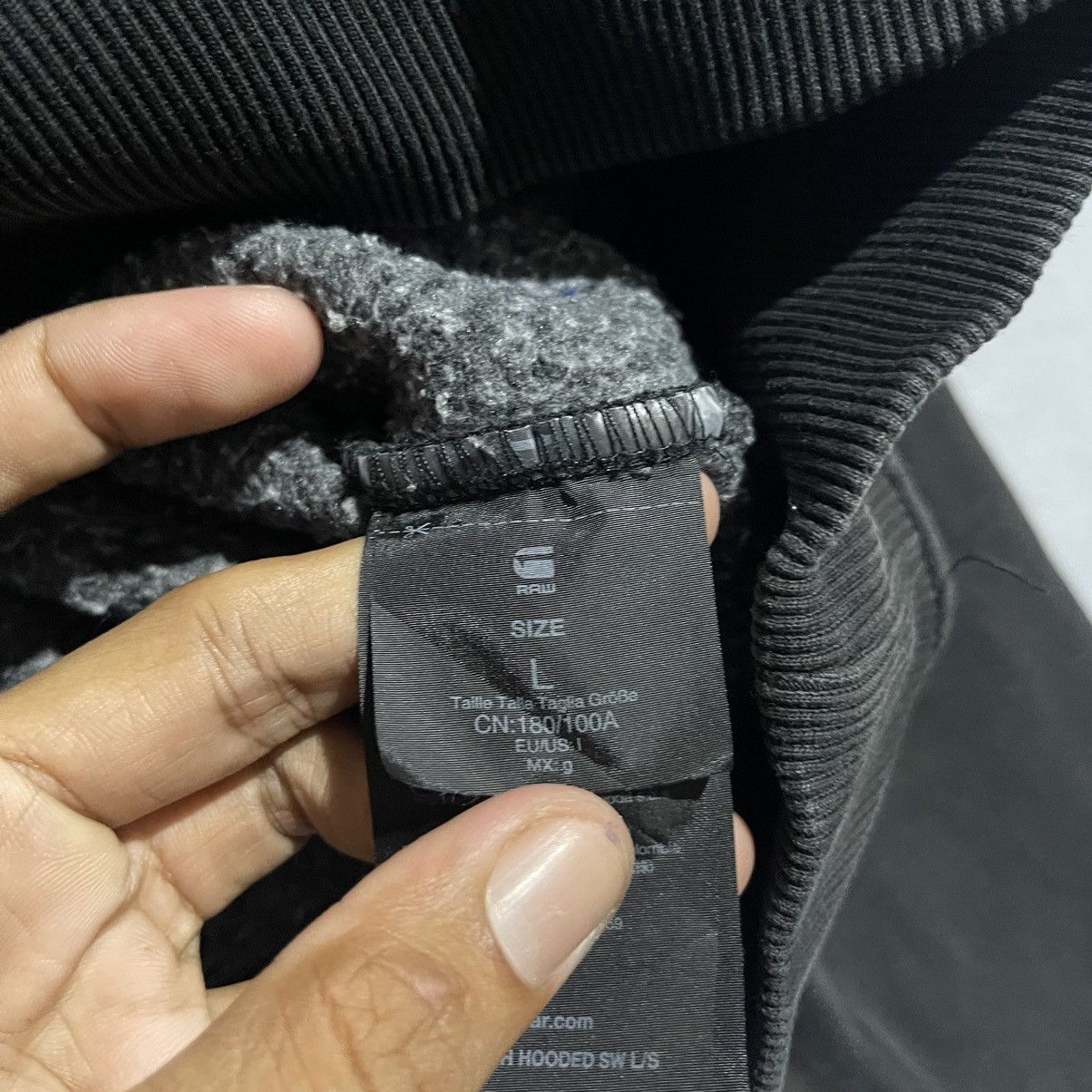 G-Star G-Star RAW Black Hoodie with Denim Sleeves – Size L Size US L / EU 52-54 / 3 - 9 Thumbnail