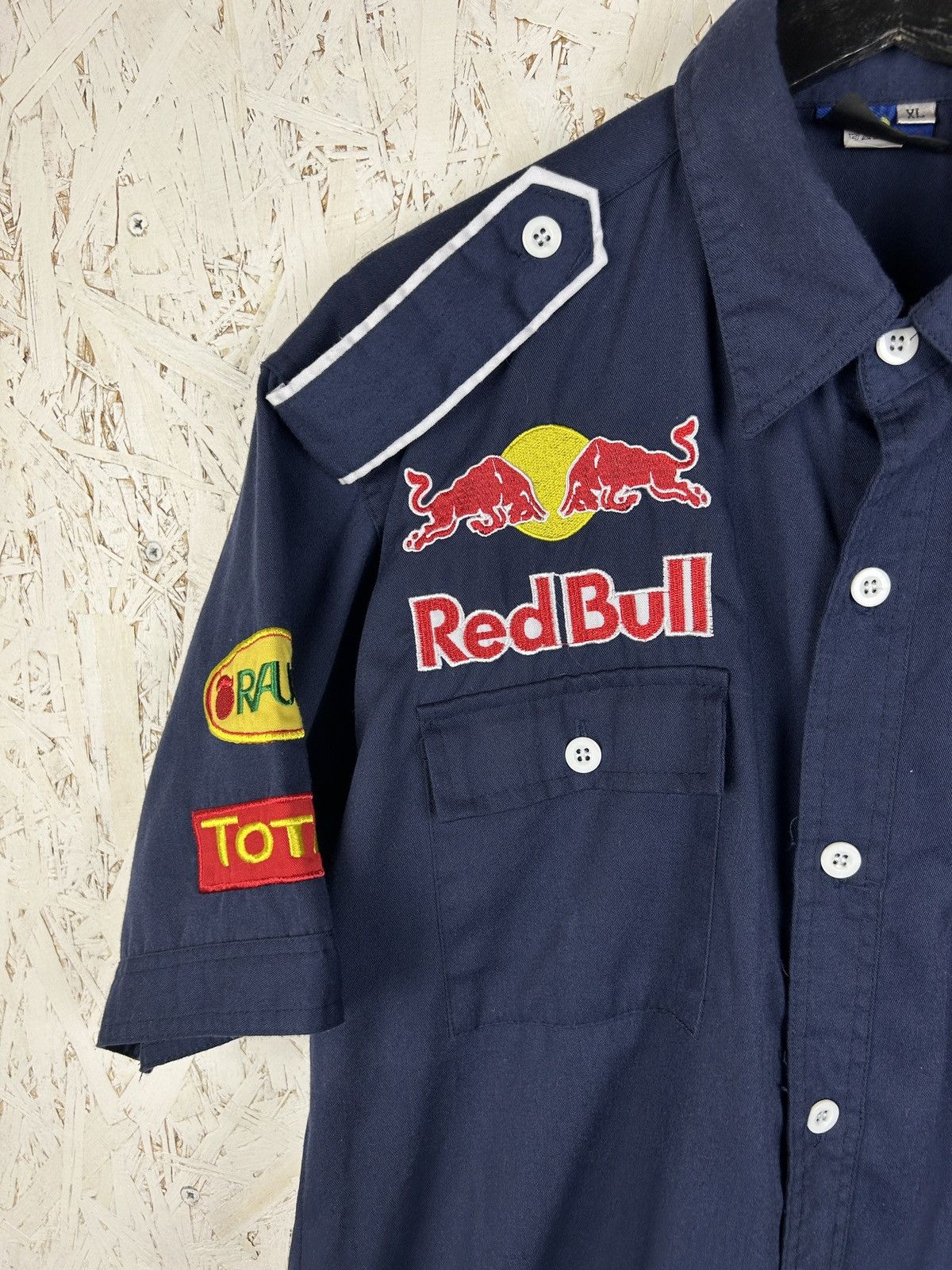 Vintage 90s Vintage Red Bull Infiniti Embroidery Racing Shirt Size US XL / EU 56 / 4 - 2 Thumbnail