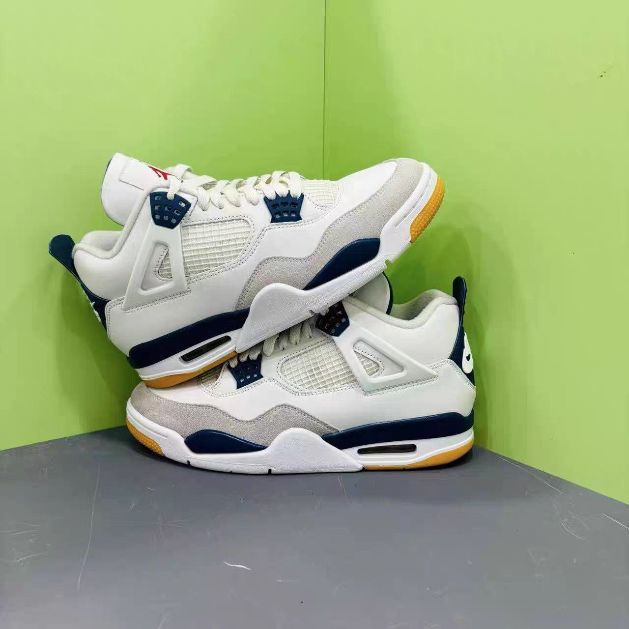Jordan Brand Air Jordan 4 SB Basketball Shoes K15 Size US 9.5 / EU 42-43 - 4 Thumbnail