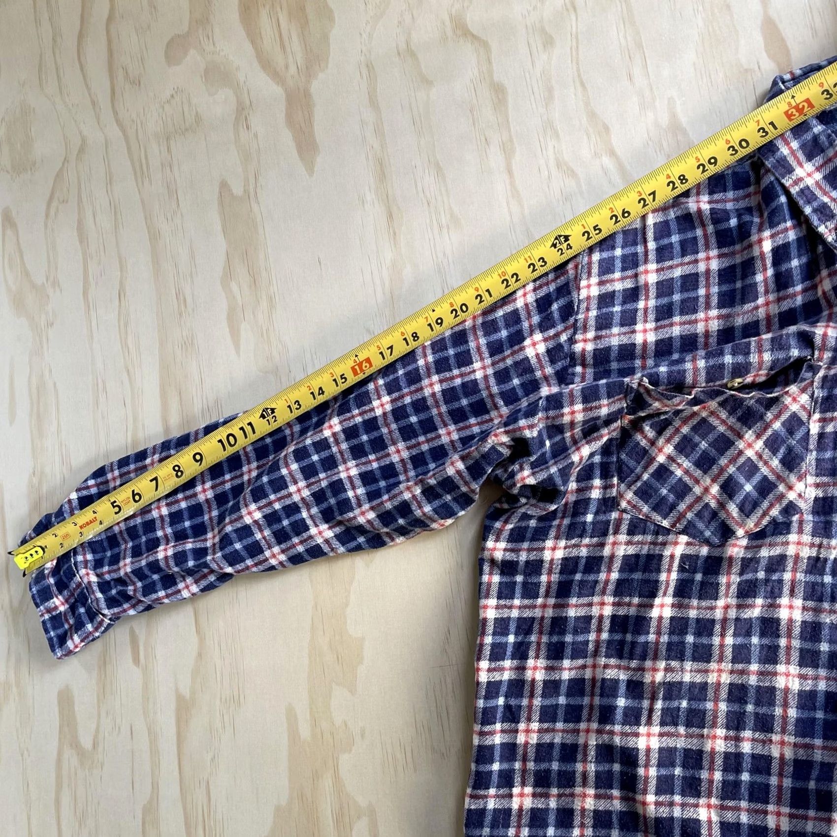 Vintage Bay Trading Co Shirt Mens 2XL Blue Plaid Flannel Long Sleeve Button Up Workwear Size US XXL / EU 58 / 5 - 7 Thumbnail