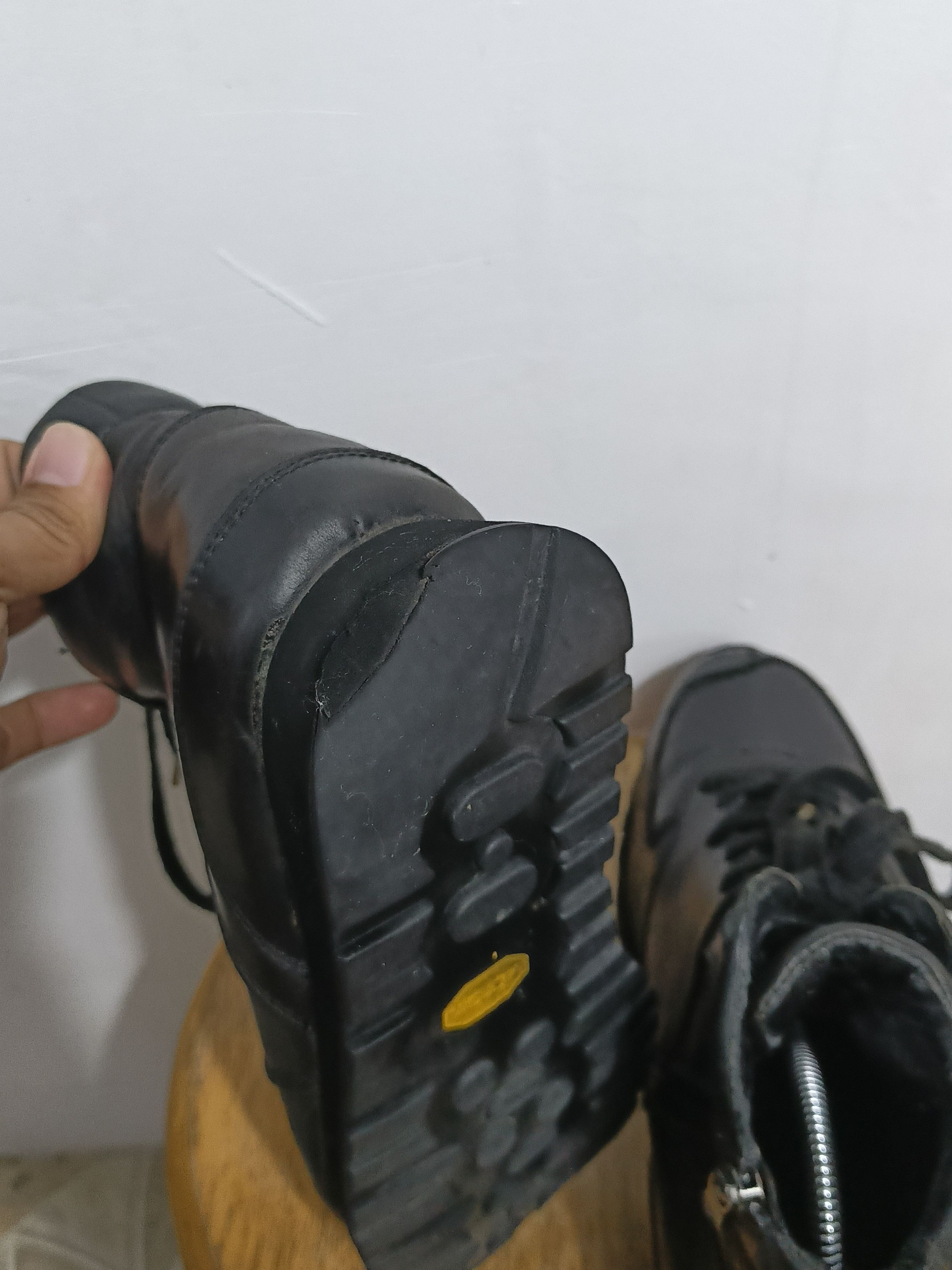 The Viridi-anne The Viridi-anne - 15AW - Side Zip Midcut Sneakers Size US 9.5 / EU 42-43 - 5 Thumbnail