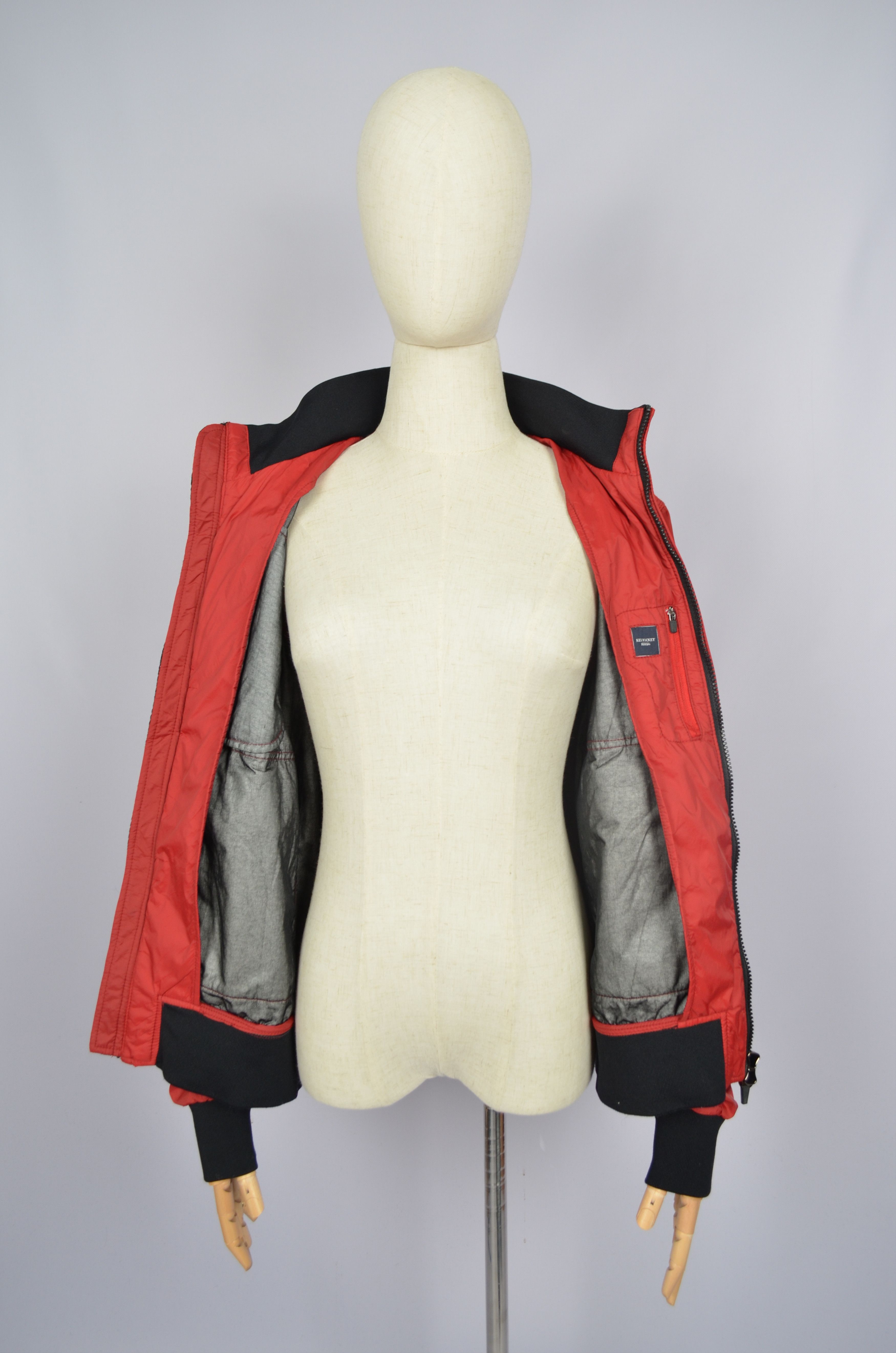 Ferrari × Formula 1 Ferrari Scuderia F1 Red Jacket Nylon Logo Tyvek Lining Sz M Size M / US 6-8 / IT 42-44 - 18 Thumbnail