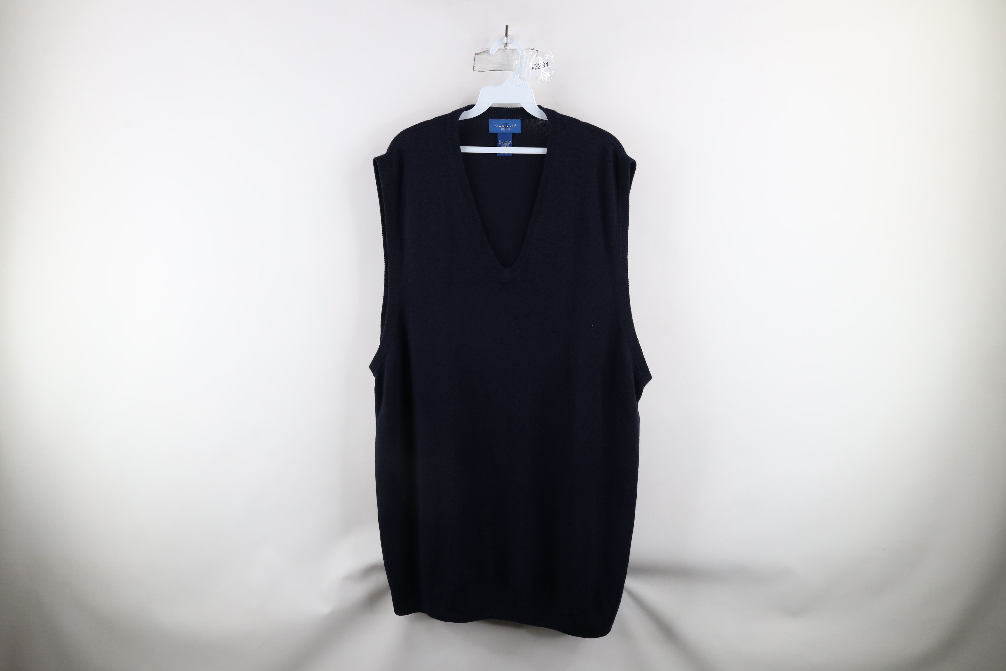 Vintage Vintage 90s Streetwear Knit V-Neck Sweater Vest Navy Blue Size US XXL / EU 58 / 5 - 1 Thumbnail