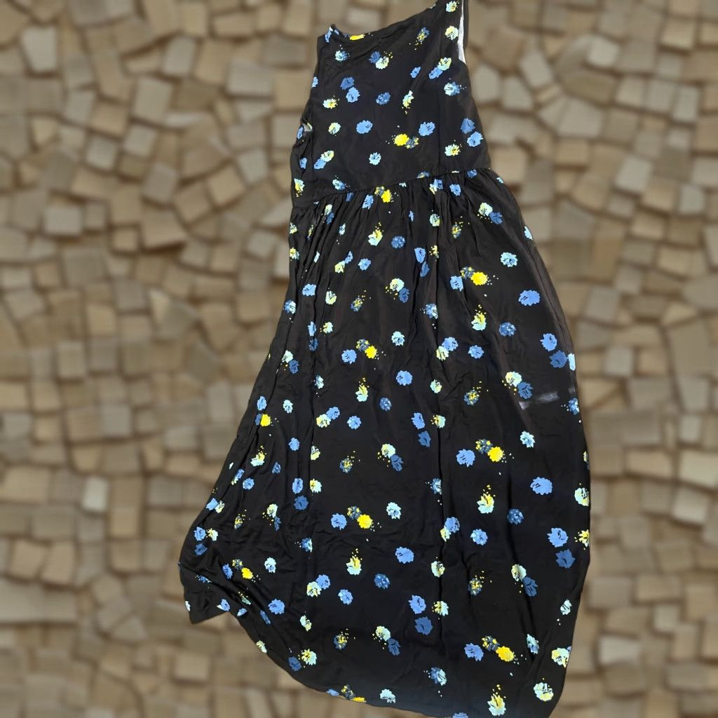 Essentials Amazon Essentials Dress Women's 1X Sleeveless Floral Knee Length Yellow Blue Black A-Line, Maxi Casual Women Size XL / US 12-14 / IT 48-50 - 1 Thumbnail