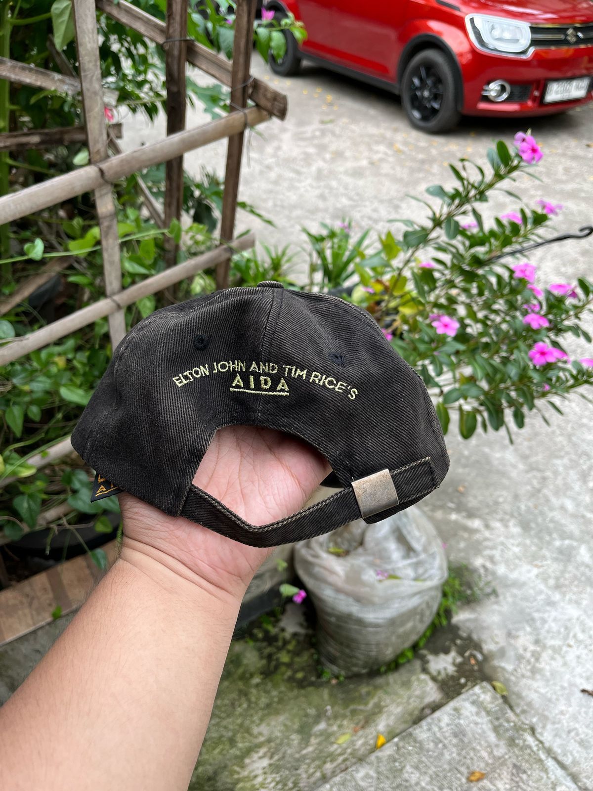 Band Tees × Vintage vintage elton john and tim rice's AIDA caps Size ONE SIZE - 2 Thumbnail