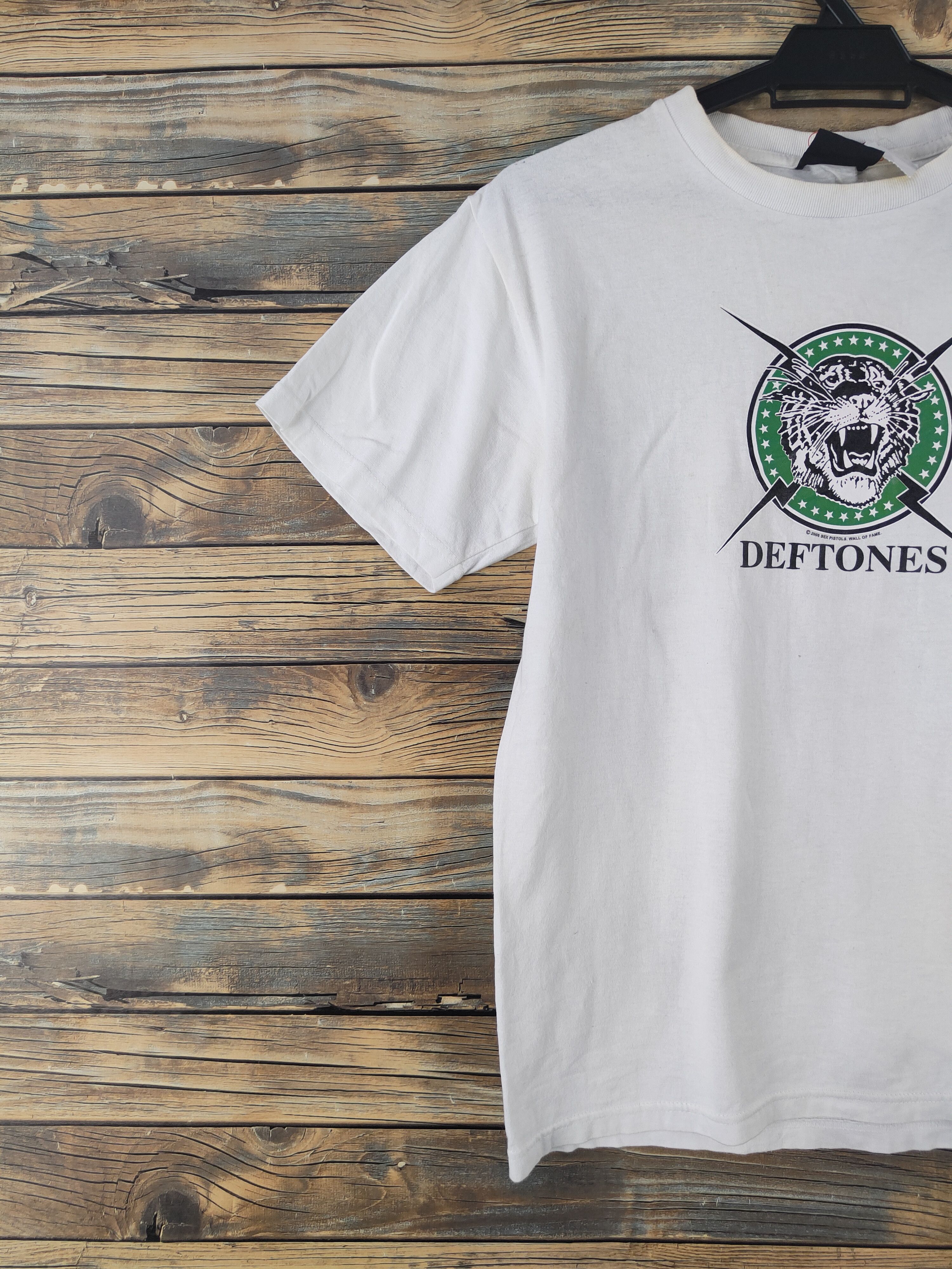 Band Tees DL Wall of Fame Deftone White tee T-shirt #2065 Size US S / EU 44-46 / 1 - 4 Thumbnail
