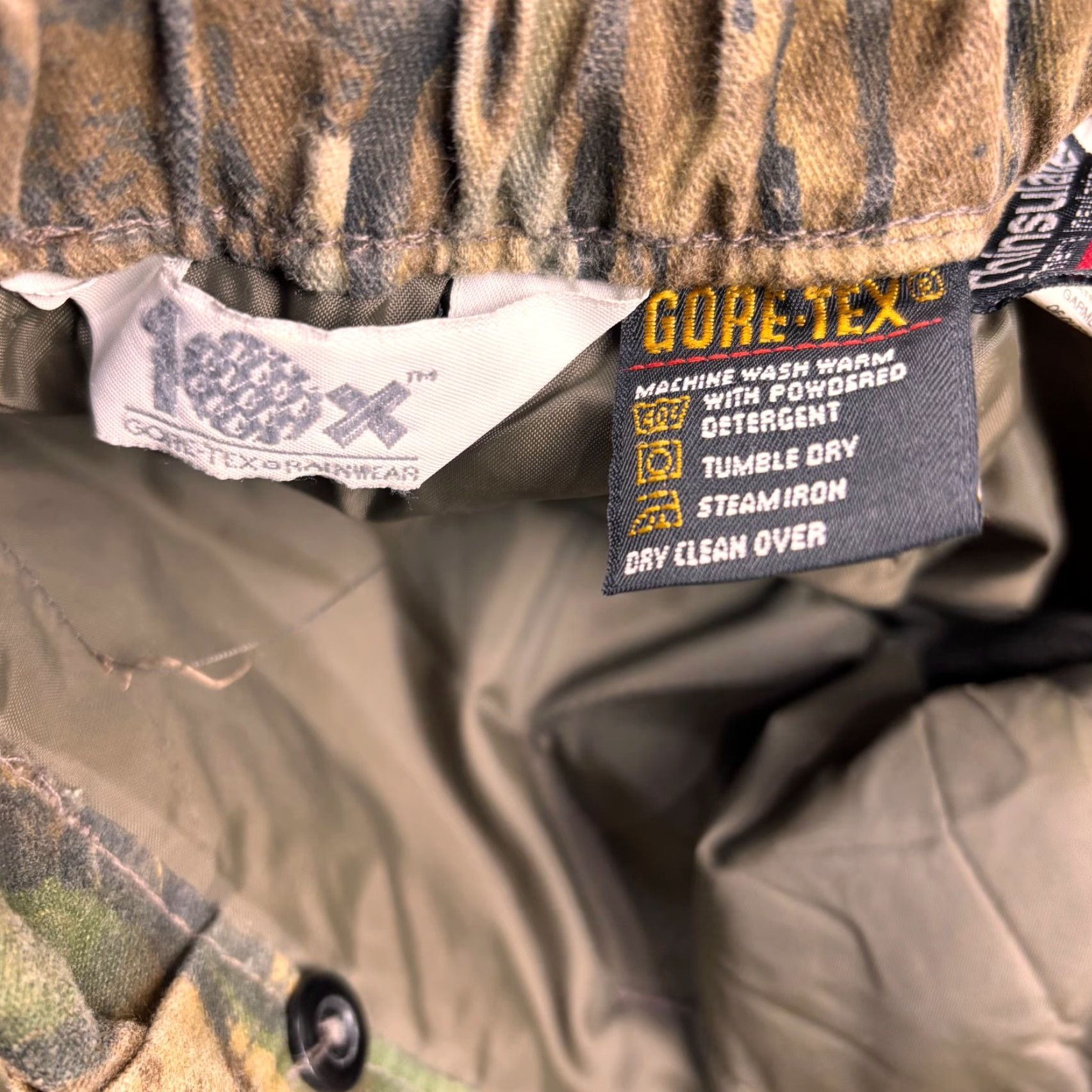 Realtree VINTAGE Hunting Pants Mens L 36-38 Realtree Camo Insulated Gore-Tex 10X Made USA Size US 33 - 6 Thumbnail