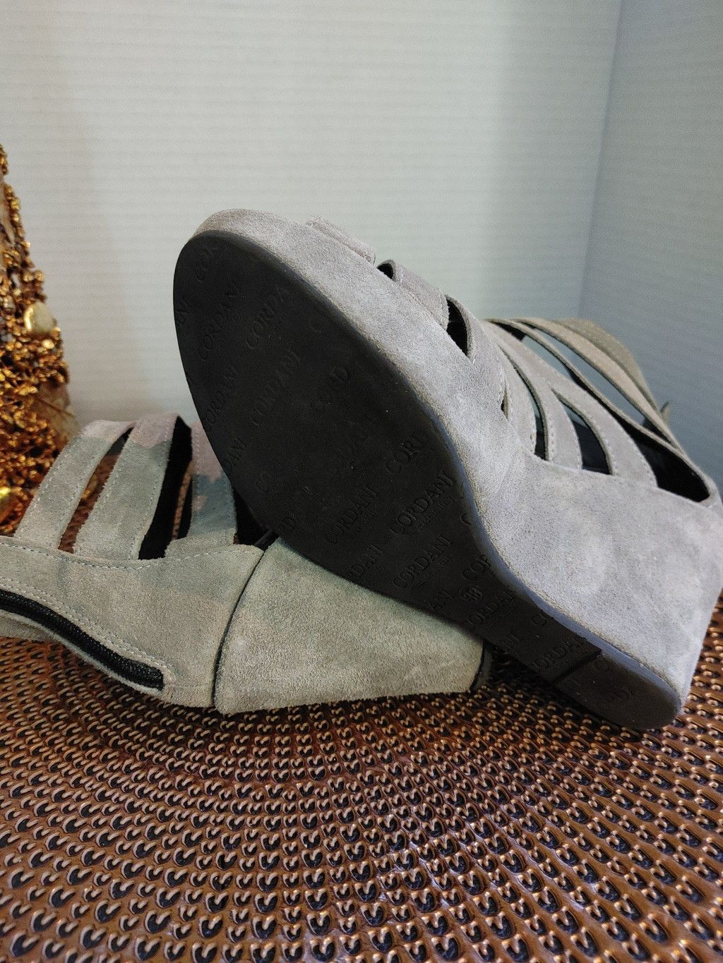 Other Cordani Electra Platform Suede Wedge heels size 38 Size US 7.5 / IT 37.5 - 8 Thumbnail