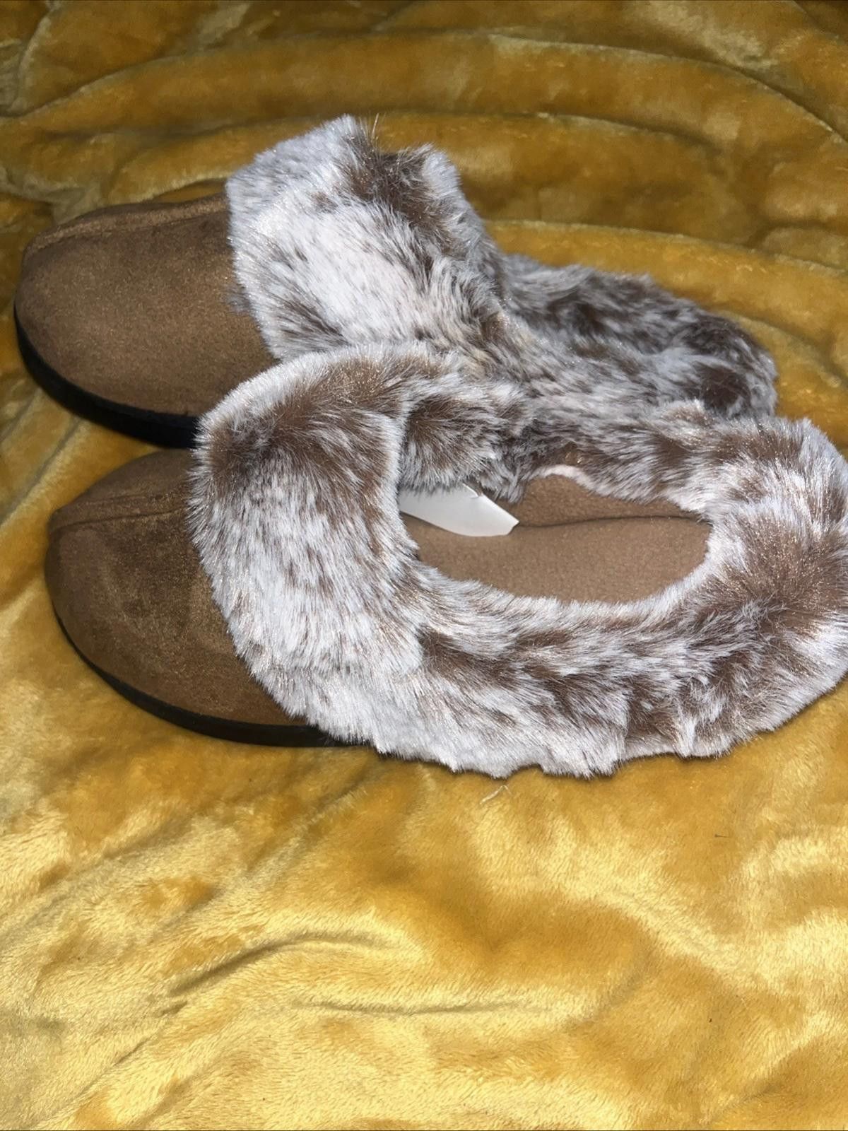 Other NWT Hometop Women’s Brown Faux Fur Clog Slippers Size 10 Size US 10 / IT 40 - 3 Thumbnail