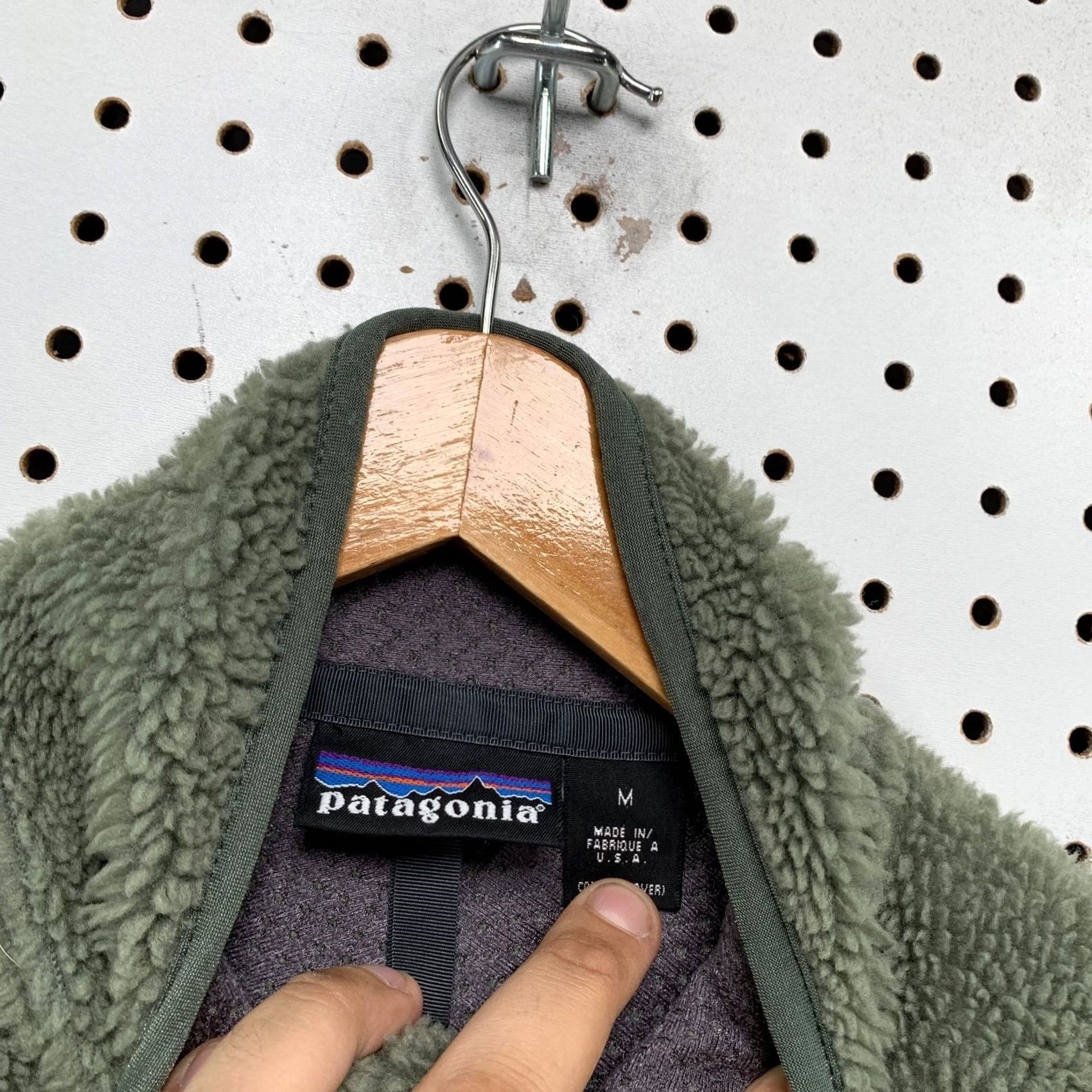 Patagonia VINTAGE Patagonia Synchilla Sherpa Jacket Mens M Army Olive Green Deep Pile Synchilla Size US M / EU 48-50 / 2 - 3 Thumbnail