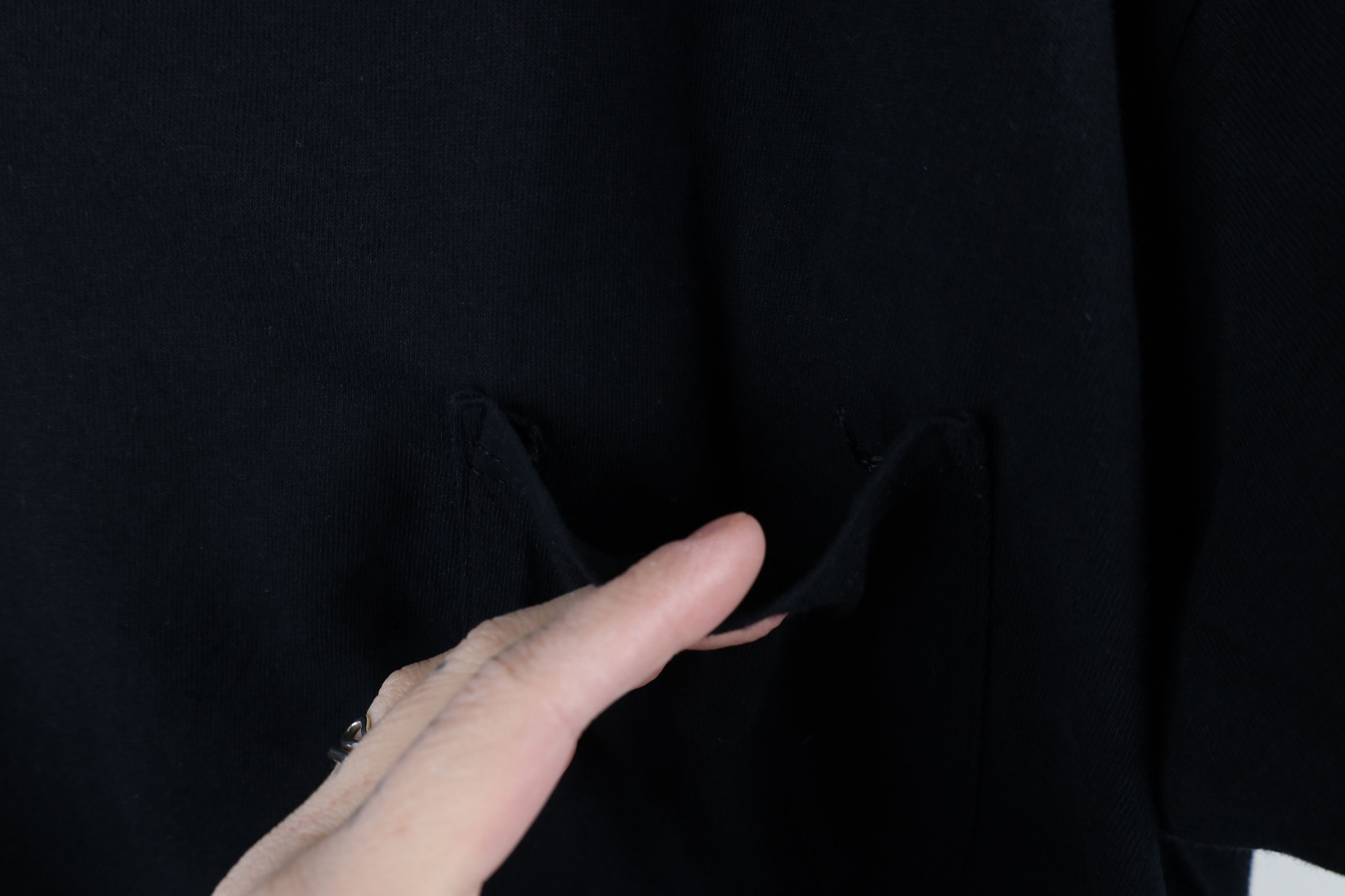 Vintage Vintage 90s Streetwear Short Sleeve T-Shirt Black Cotton Size US L / EU 52-54 / 3 - 4 Thumbnail