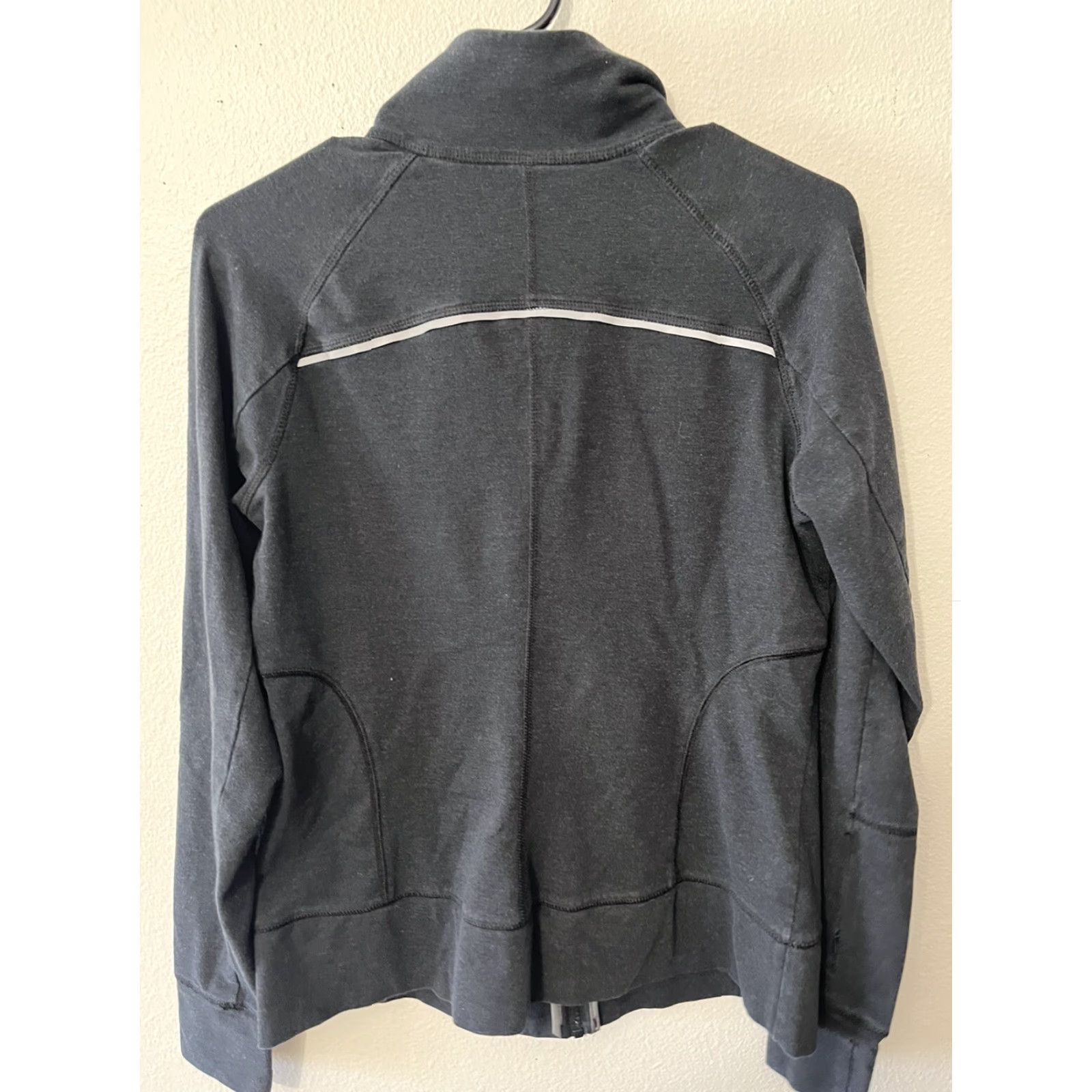 Fila FILA Sport Womens Black Full-Zip Fitted Jacket EUC Lightweight Athletic Large L Track Jacket Size L / US 10 / IT 46 - 2 Thumbnail