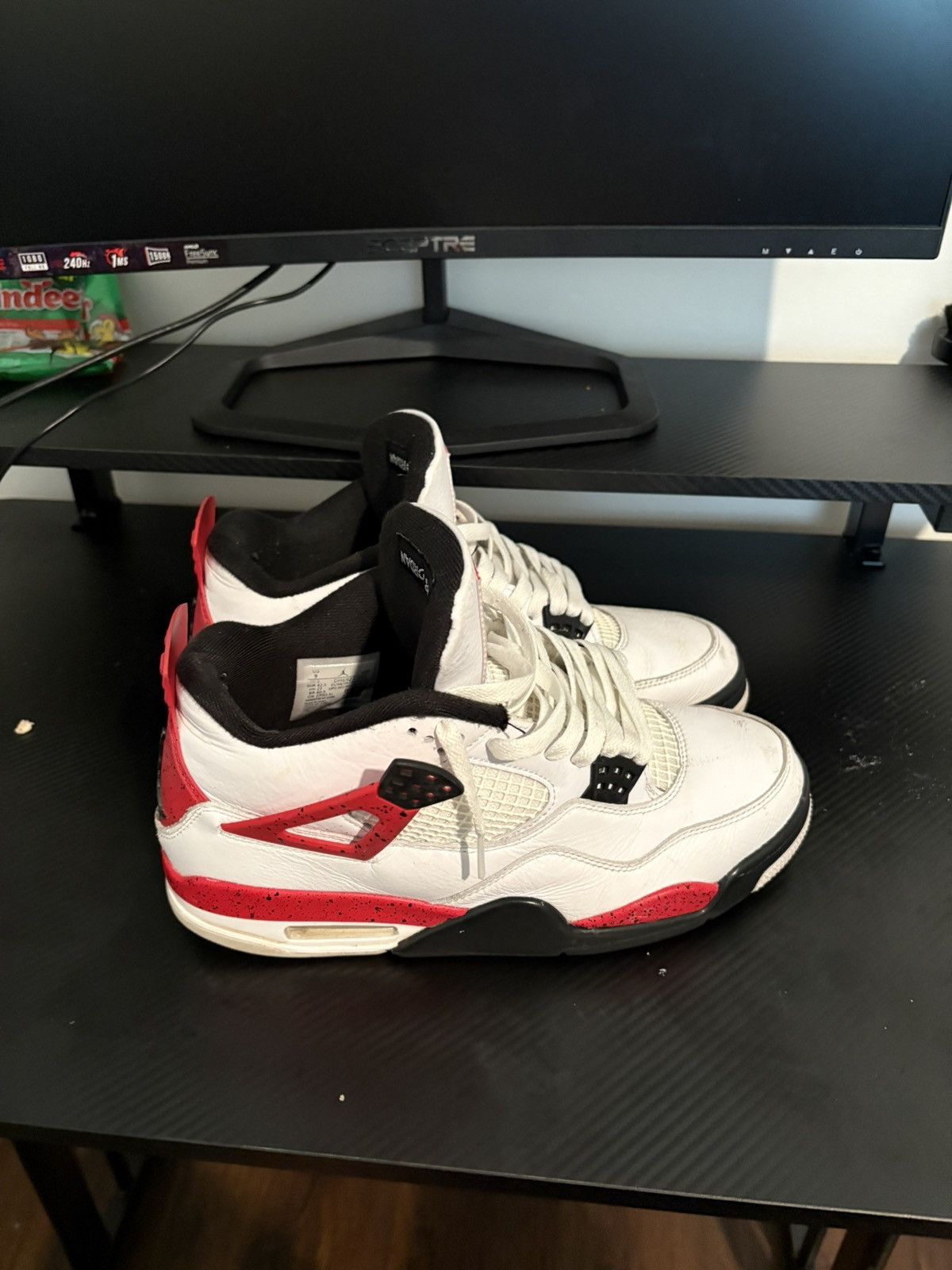 Jordan Brand Jordan 4 Red Cement Size US 9.5 / EU 42-43 - 4 Thumbnail