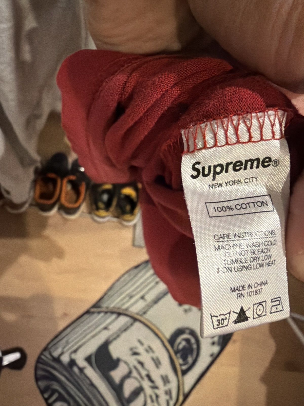 Supreme Supreme Best In The World Longsleeve Size US L / EU 52-54 / 3 - 4 Thumbnail