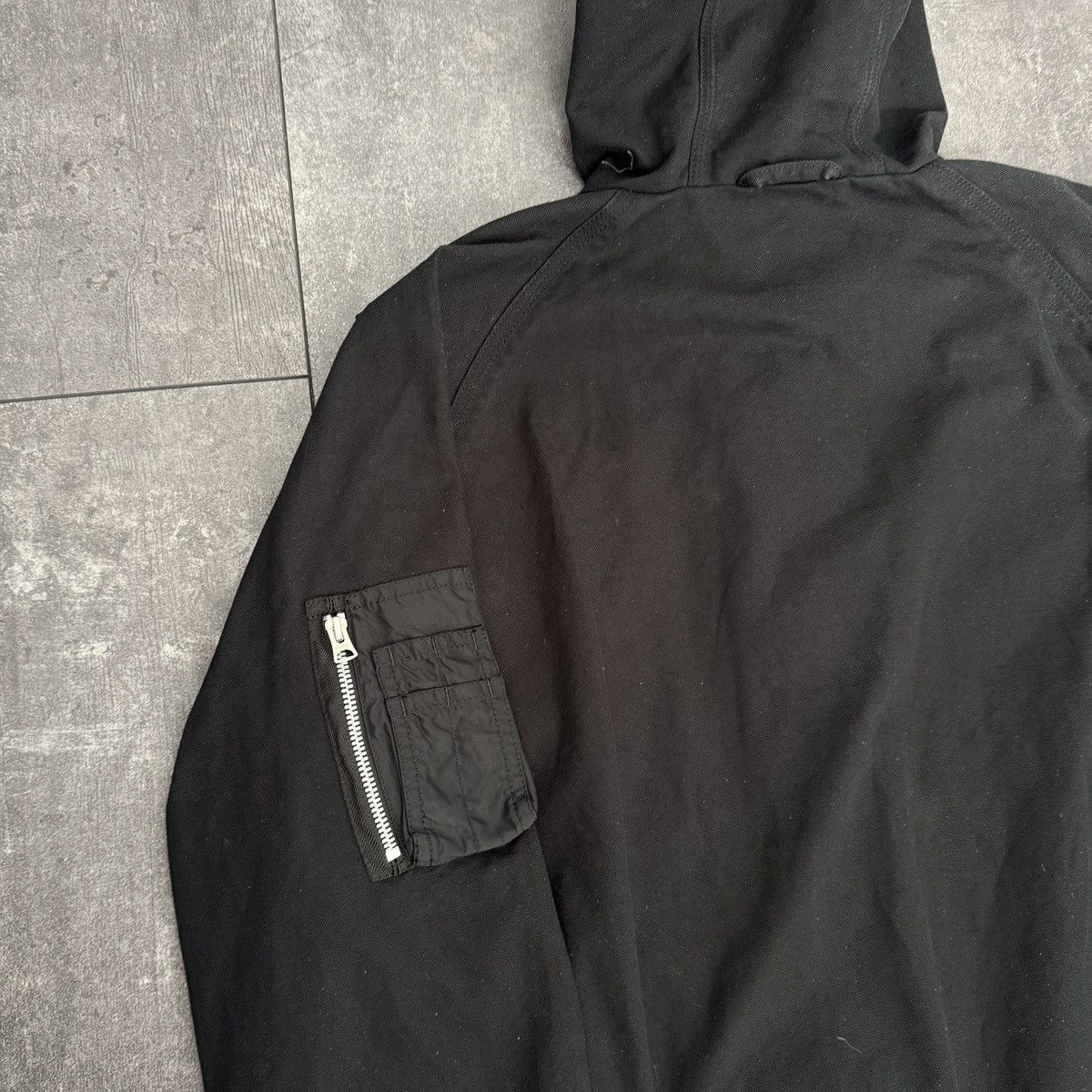 Carhartt × Sacai Carhartt x Sacai Duck Hooded Black Jacket Japan Size 3 Size US L / EU 52-54 / 3 - 9 Thumbnail