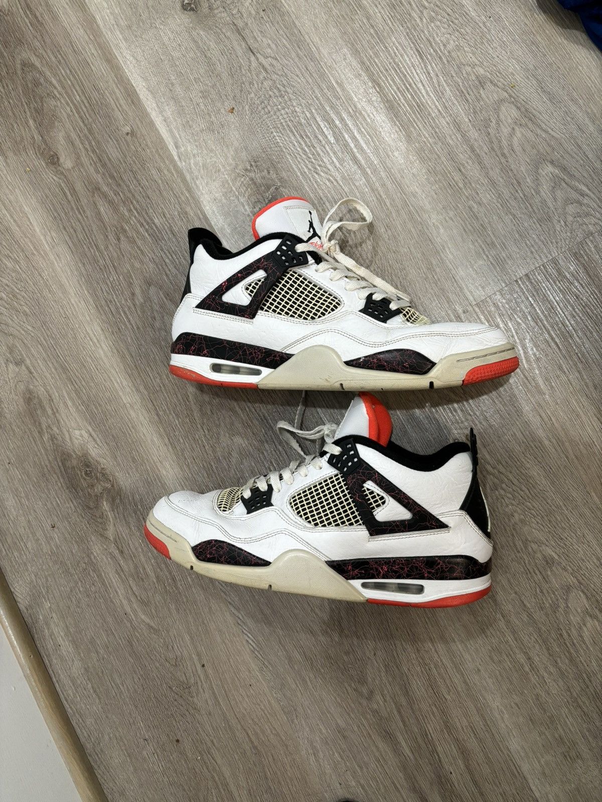 image of Jordan Nike Jordan 4 Retro Flight Nostalgia Pale Citron Bright Crimson Shoes in White (Size 13)