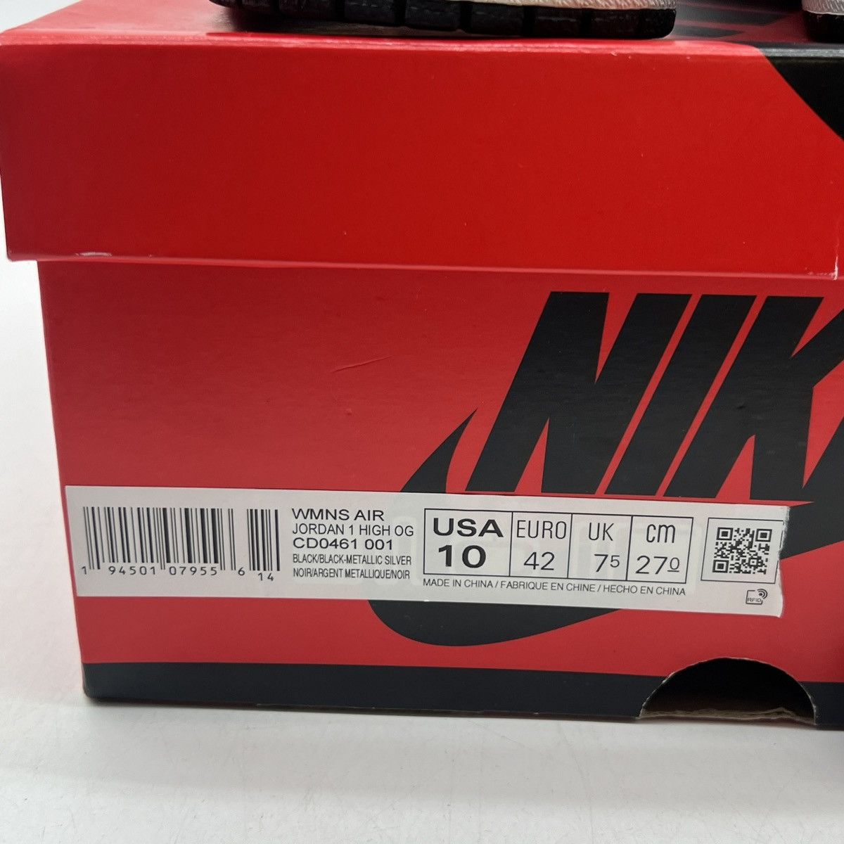 Nike Wmns air Jordan 1 high silver toe Size US 10 / EU 43 - 6 Thumbnail