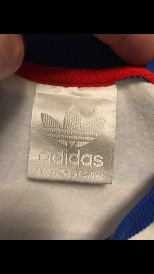 Adidas WOMENS VINTAGE ADIDAS ORIGINAL ARCHIVE STRIPED SWEATER! Size S / US 4 / IT 40 - 4 Thumbnail