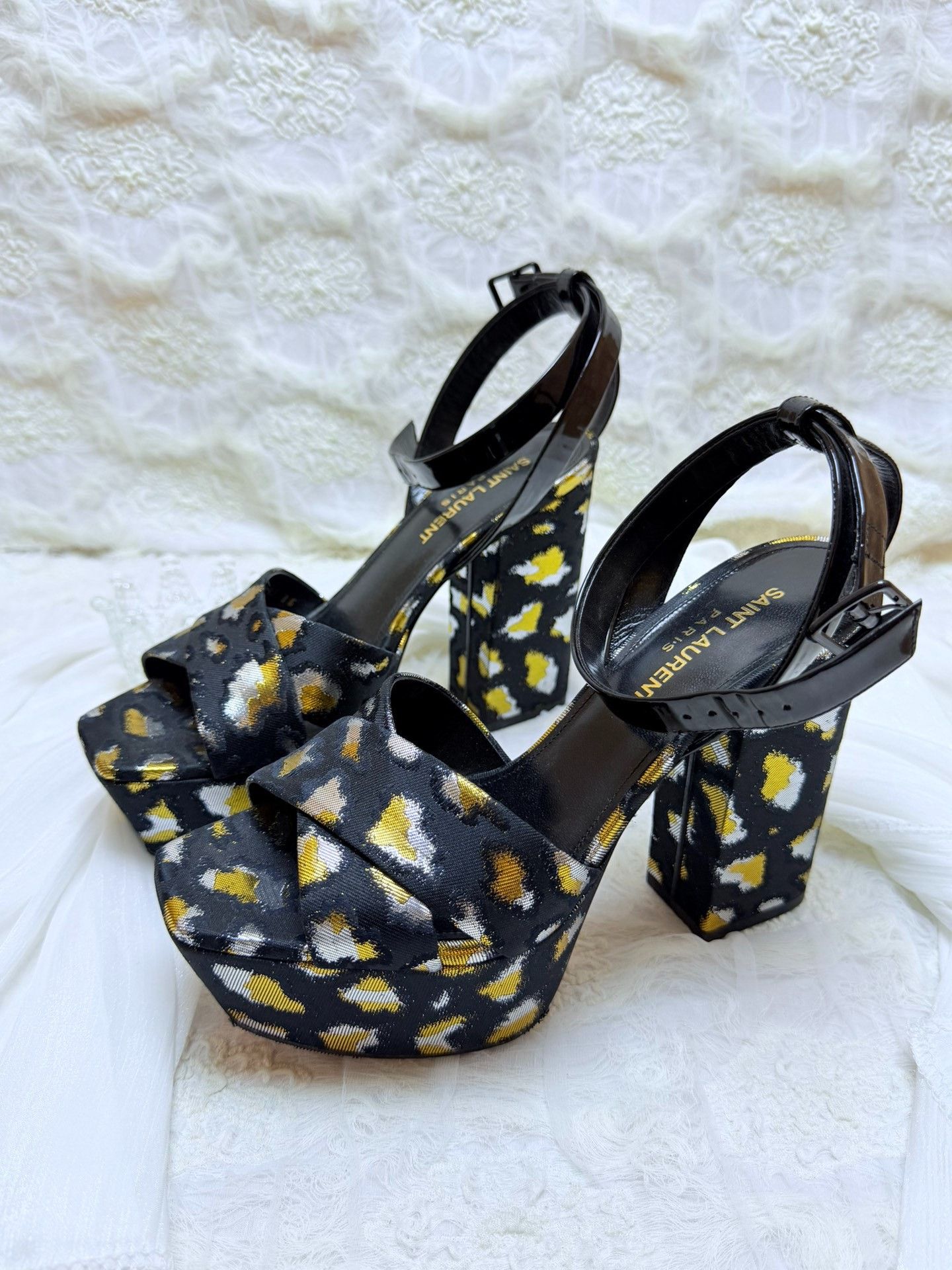 Saint Laurent Paris Saint Laurent Paris Animal Print Black Sandals us_6 Women Size US 6 / IT 36 - 1 Thumbnail