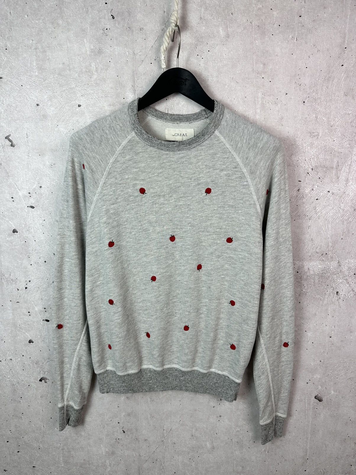 THE GREAT The Great Made in USA Apple Collage Crew Neck Grey Sweater Size M / US 6-8 / IT 42-44 - 1 Thumbnail