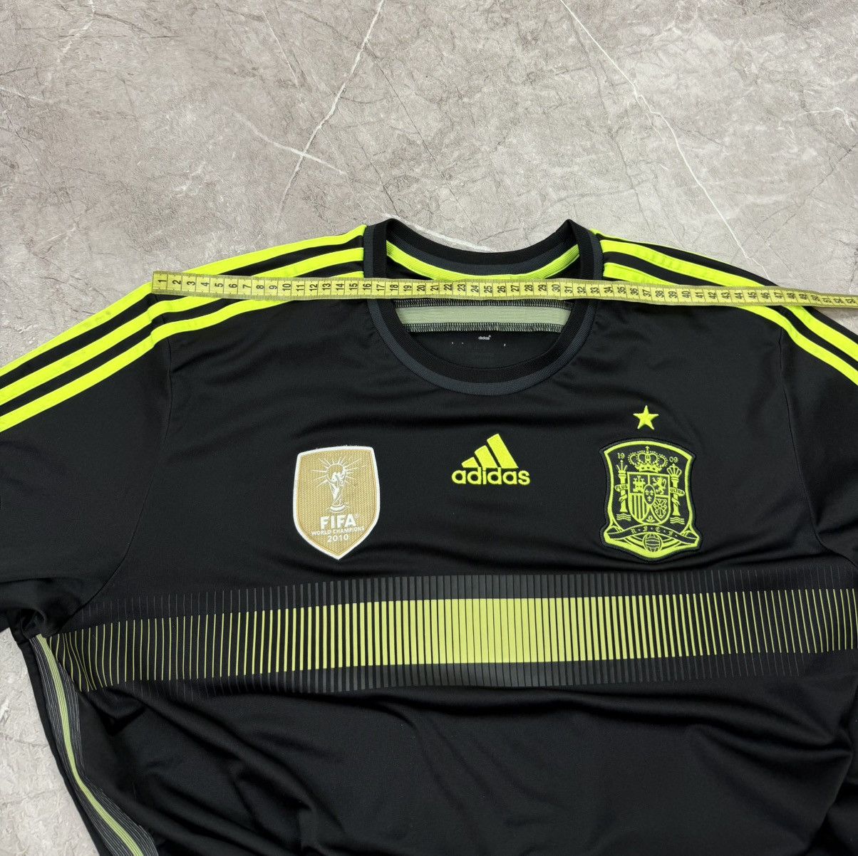 Adidas Adidas spain 2014 world cup away jersey World Champions Size US L / EU 52-54 / 3 - 15 Thumbnail