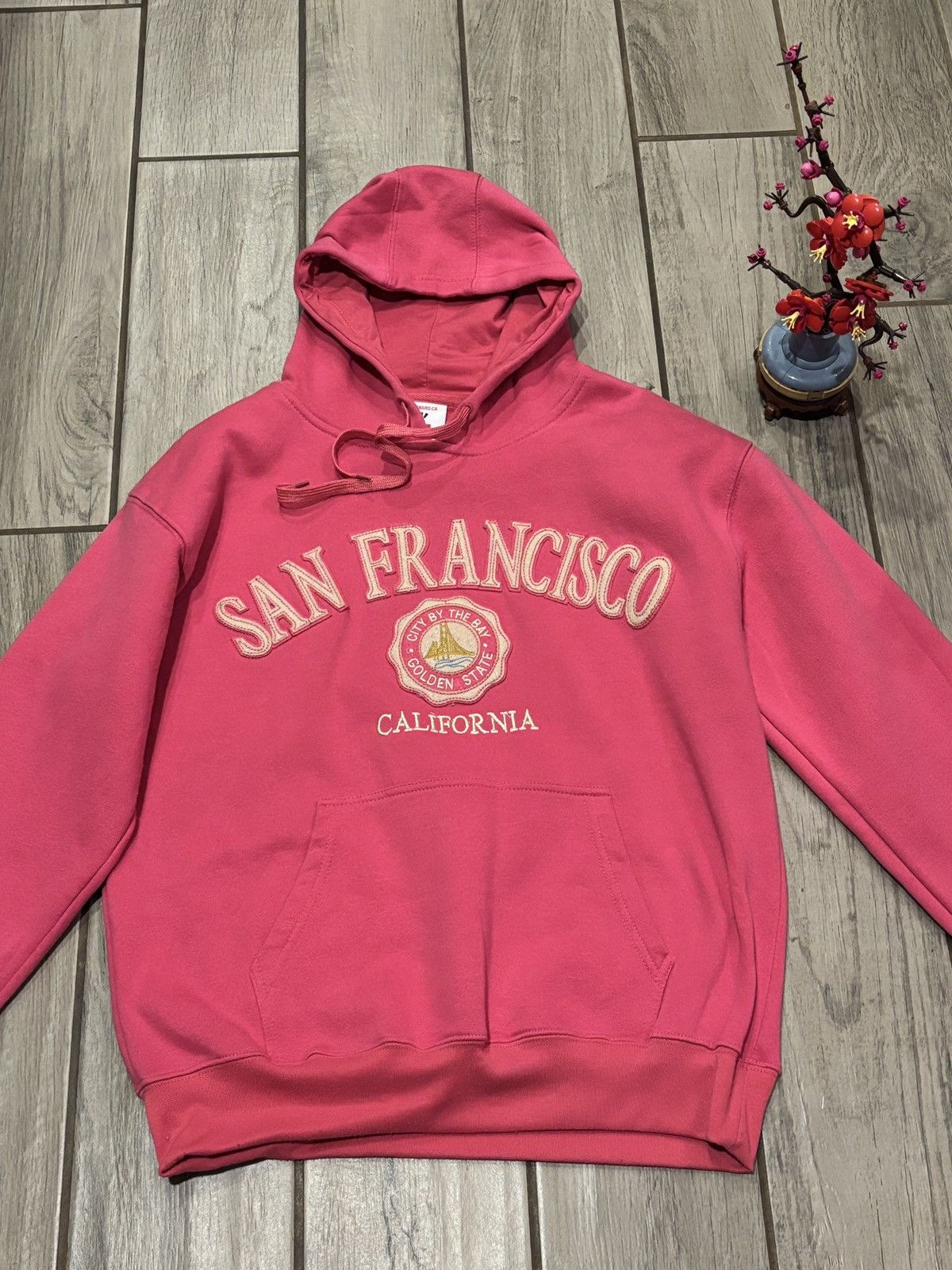 Vintage Vintage Y2K Pink San Francisco Hoodie Size L / US 10 / IT 46 - 1 Thumbnail