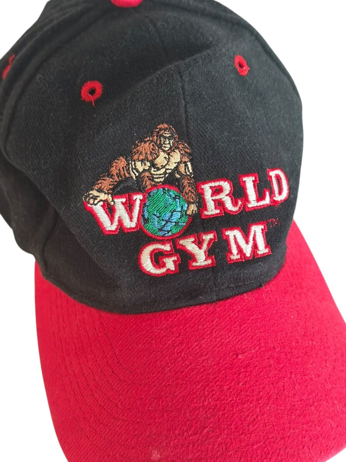Vintage *RARE* VINTAGE 1980s WORLD GYM BODYBUILDING GORILLA CAP HAT Size ONE SIZE - 2 Thumbnail